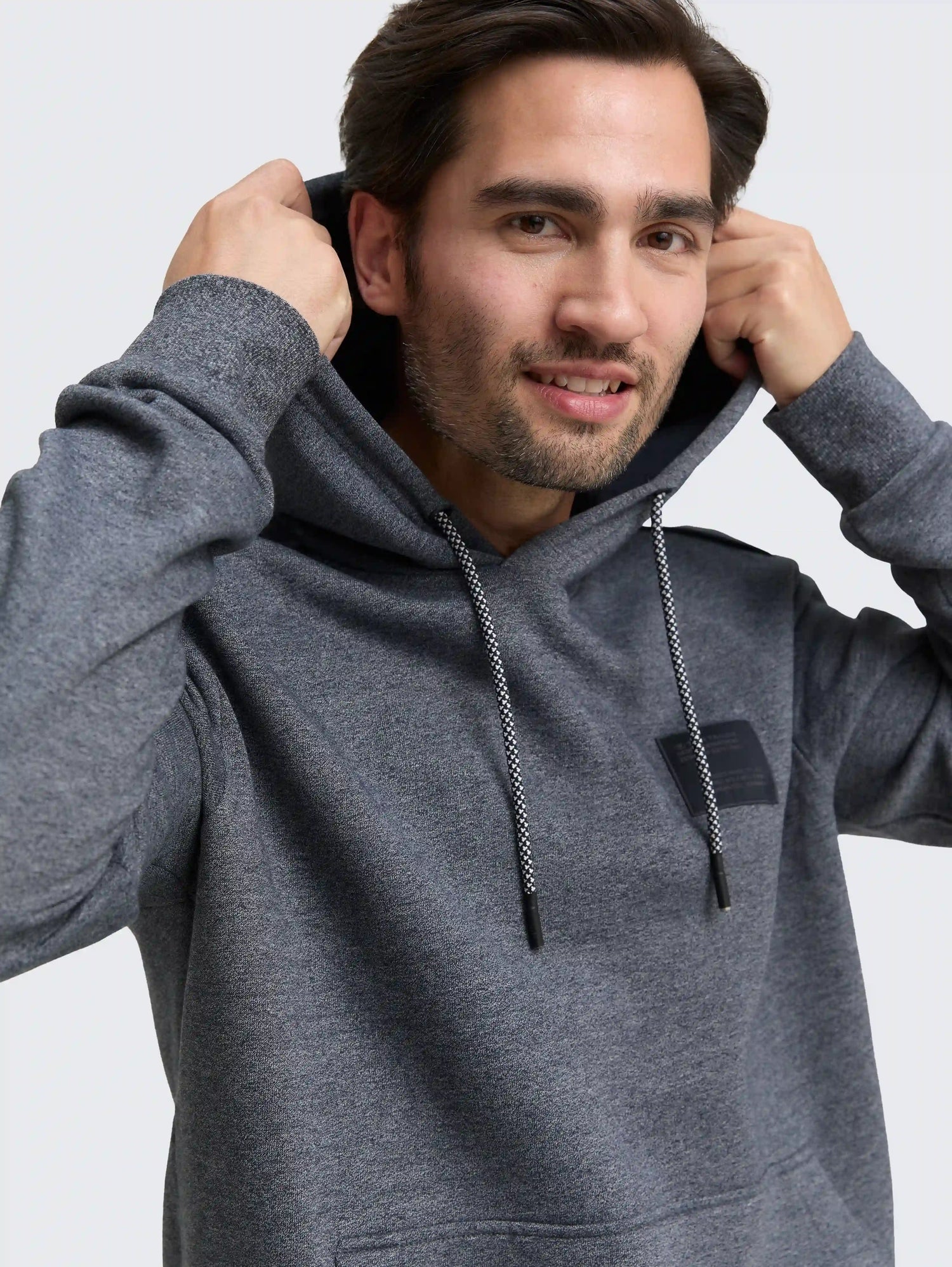 Tom Tailor_0_Hoodie Sweatshirt with Logo Badge_1048592_19932_05