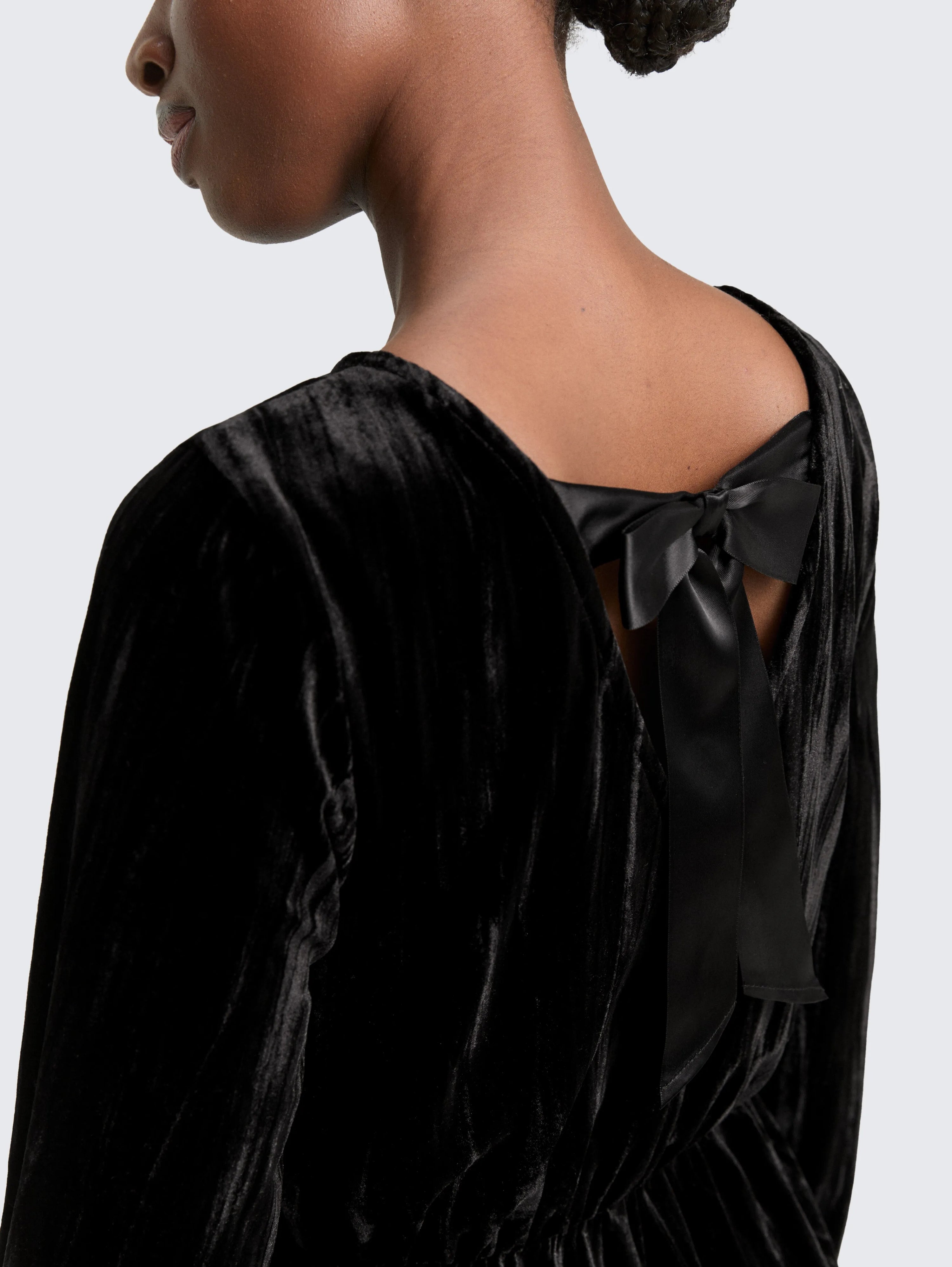Tom Tailor_0_Mini Velvet Dress with Bow Detail_1048613_14482_05