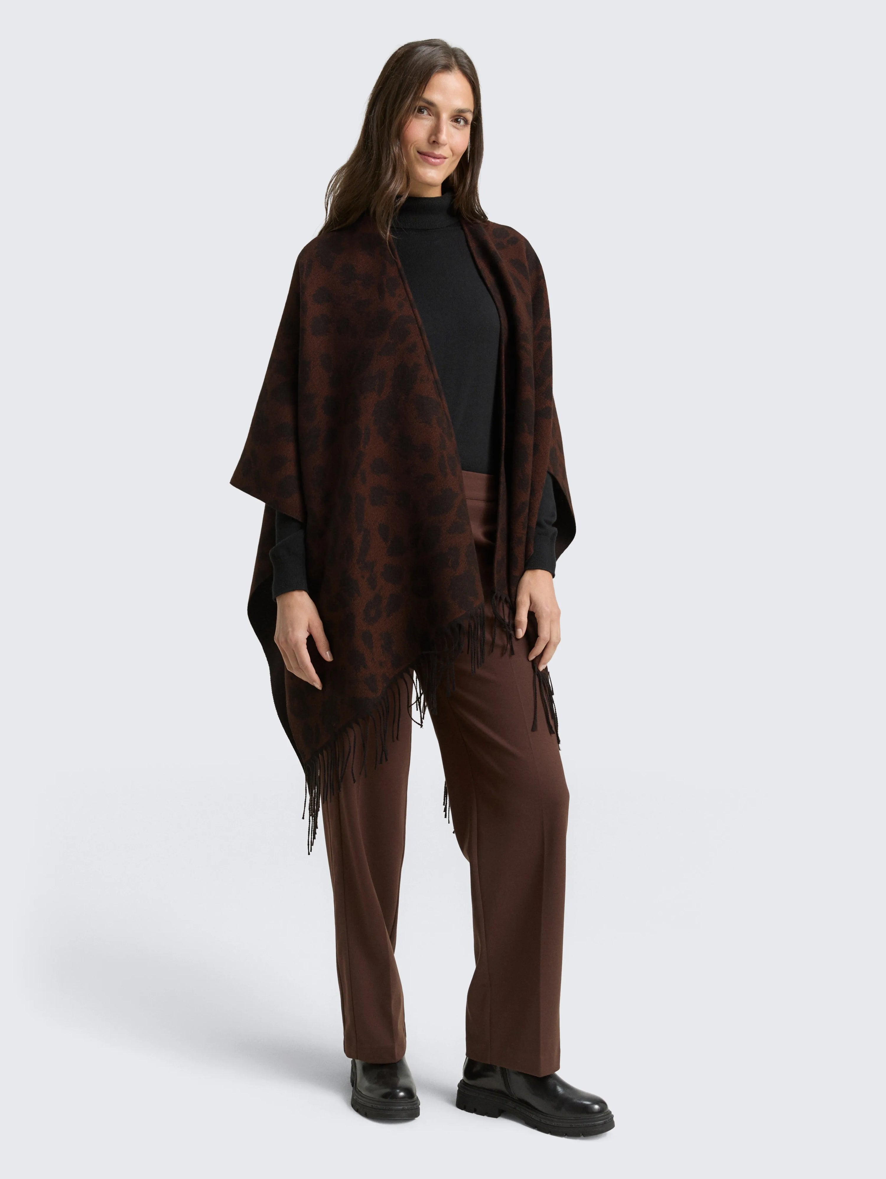 Tom Tailor_0_Cape with Leopard Print_1048660_39039_01