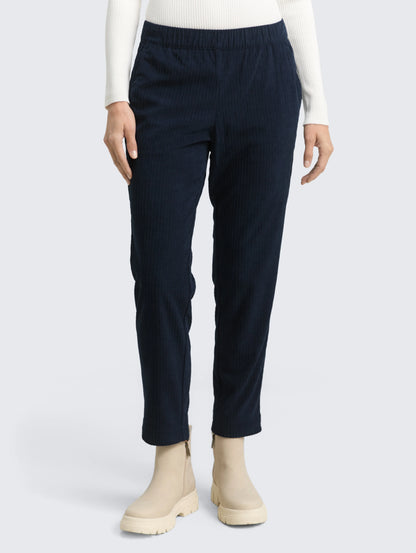 Tom Tailor_0_Loose Slim Corduroy Trousers_1048848_10668_05
