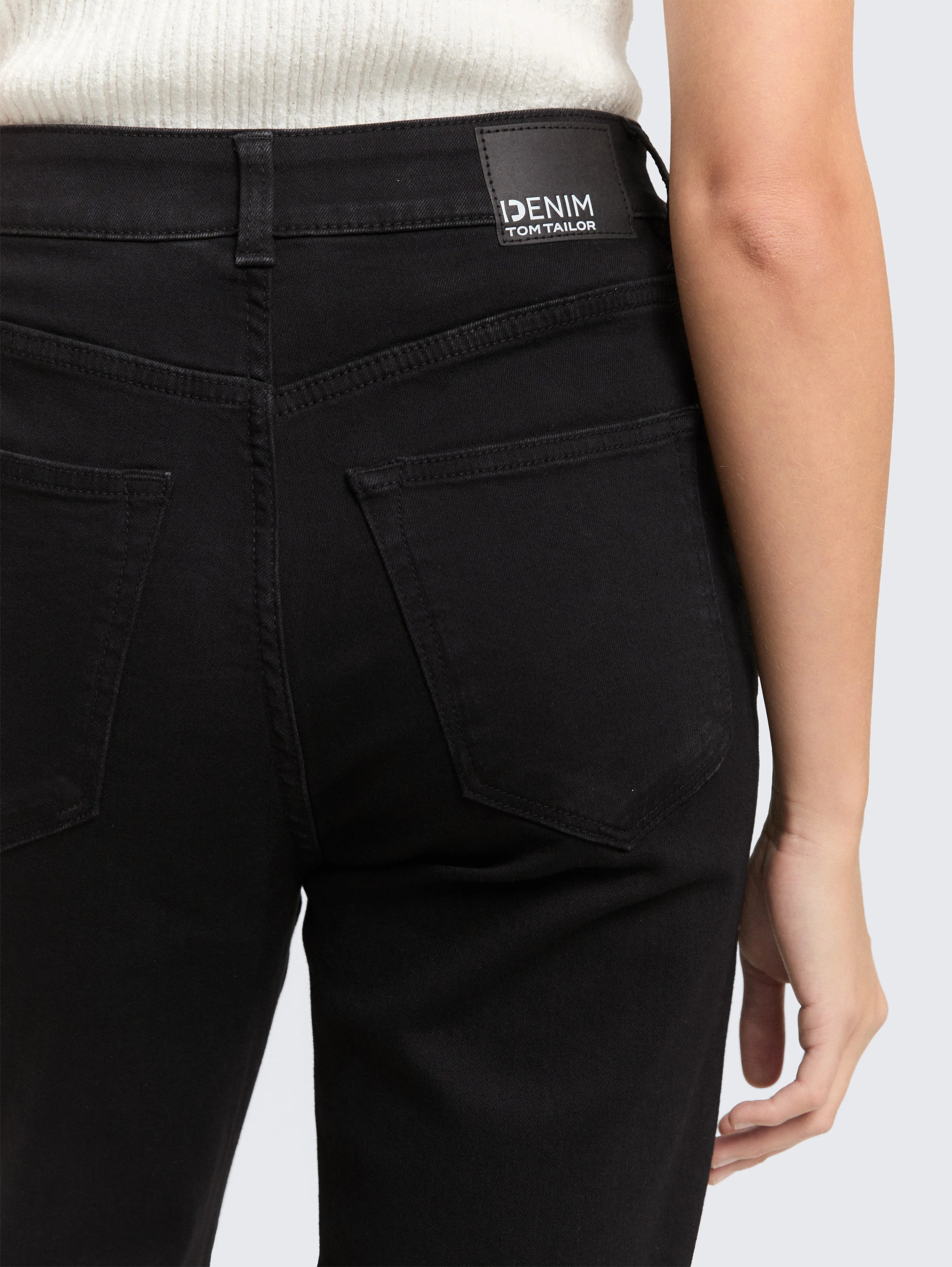 Tom Tailor_Gray_Ttelin Straight Jeans_1048910_10270_04