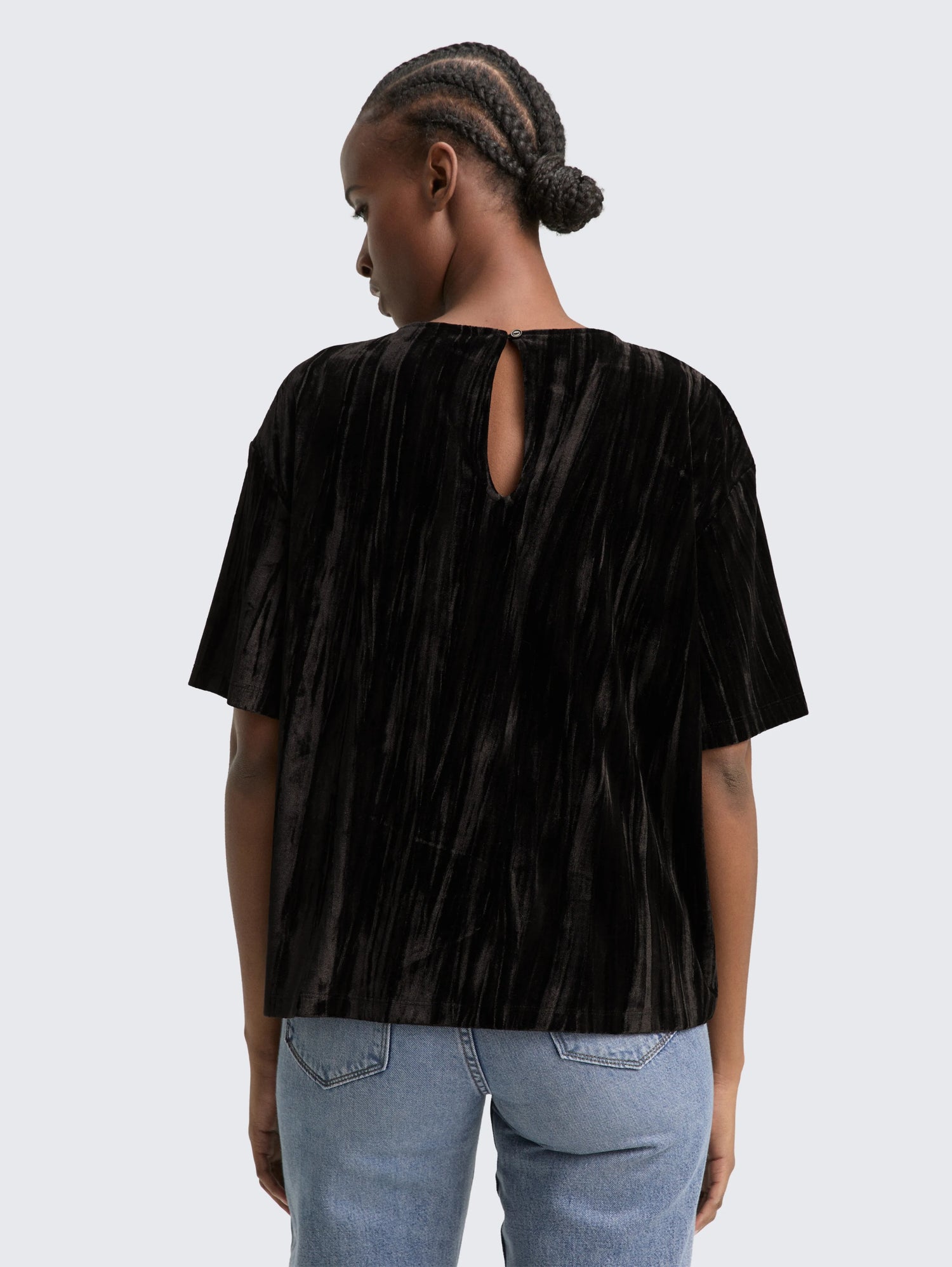 Tom Tailor_Gray_Loose Fit Velvet T-Shirt_1048977_14482_03