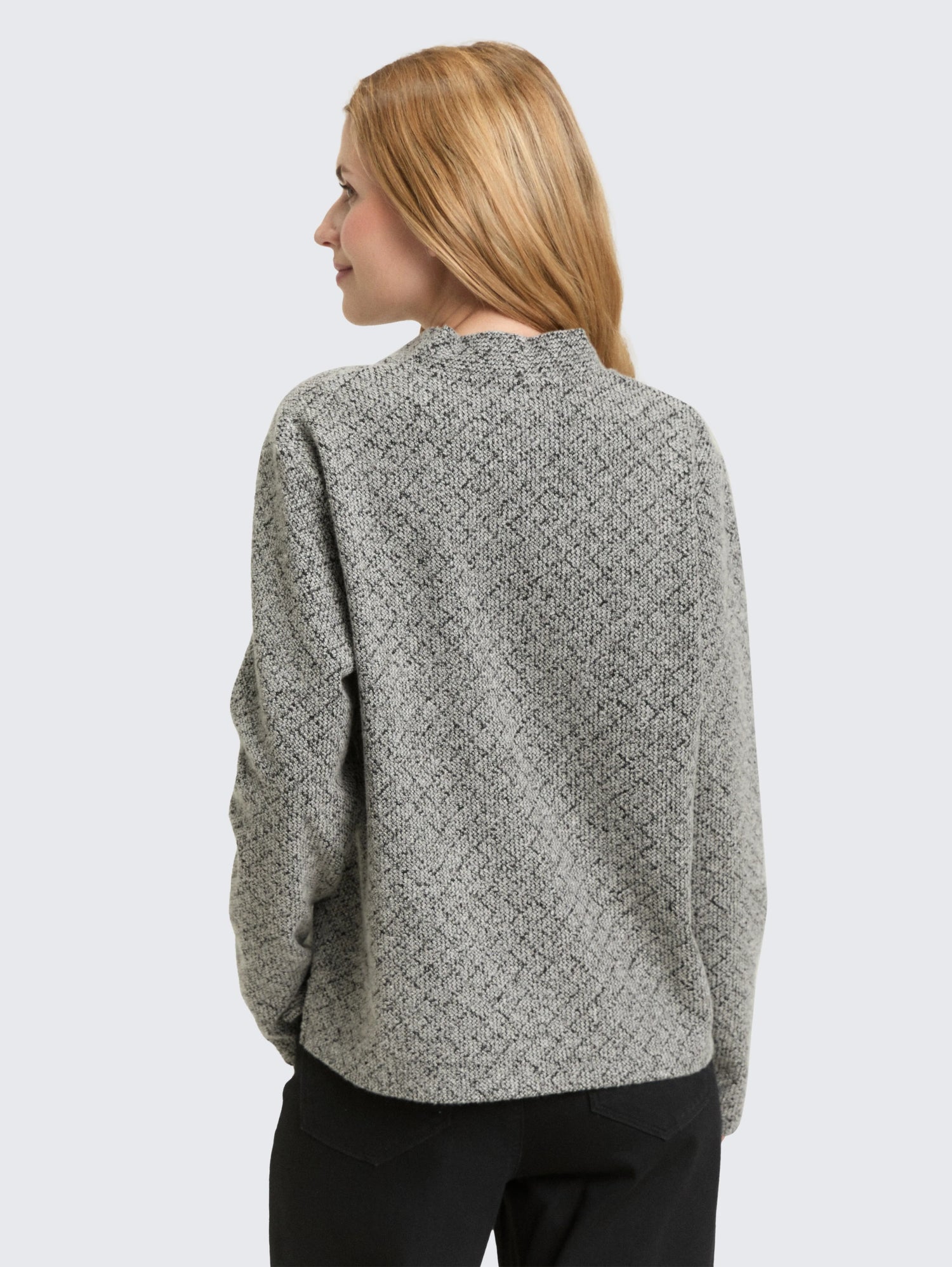 Tom Tailor_0_Sweatshirt with a V-Neckline_1049010_39179_03