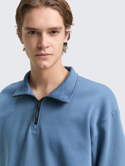 Tom Tailor_0_Troyer Sweatshirt with Logo Badge_1049013_28969_05