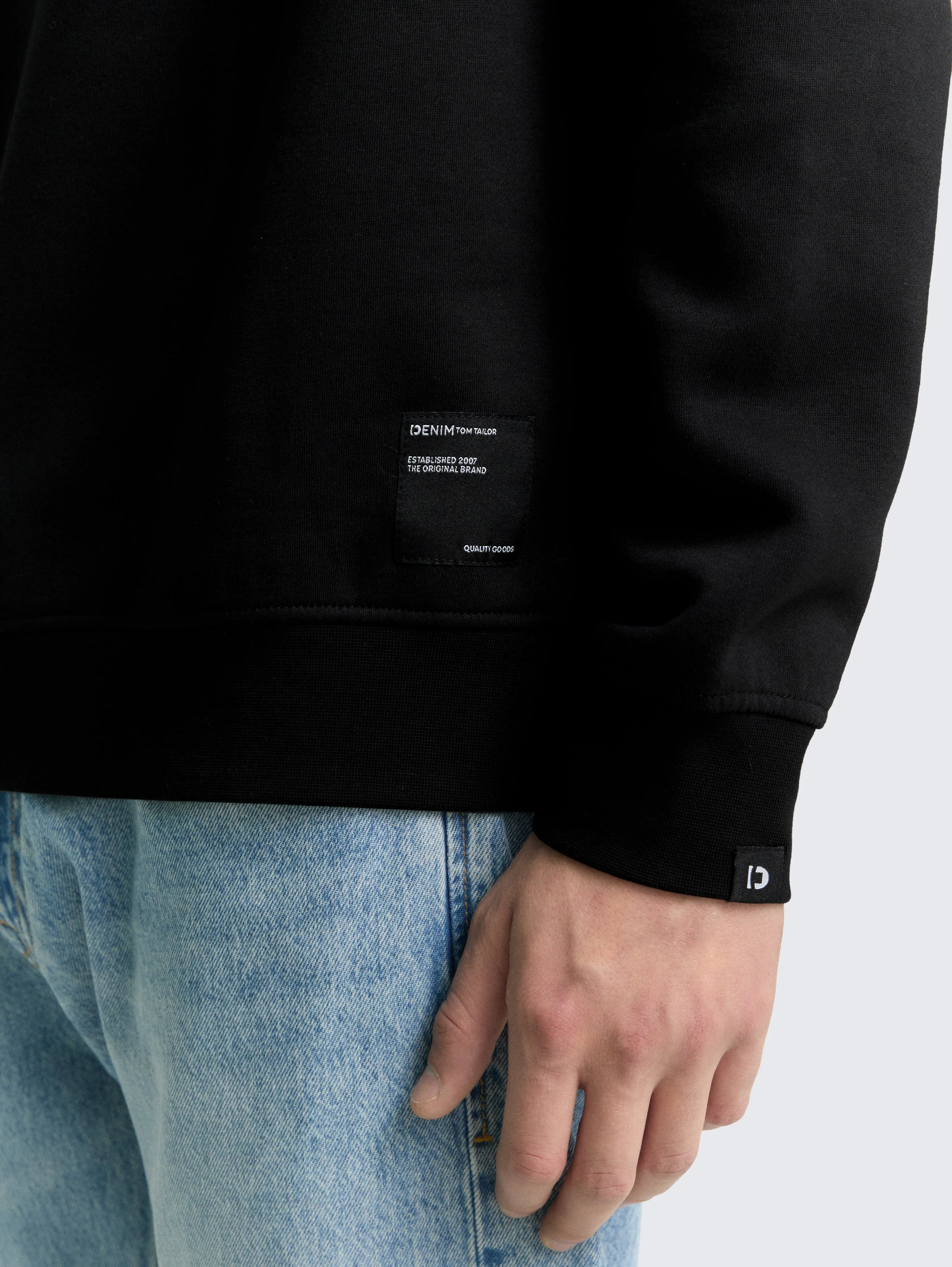Tom Tailor_0_Troyer Sweatshirt with Logo Badge_1049013_29999_05