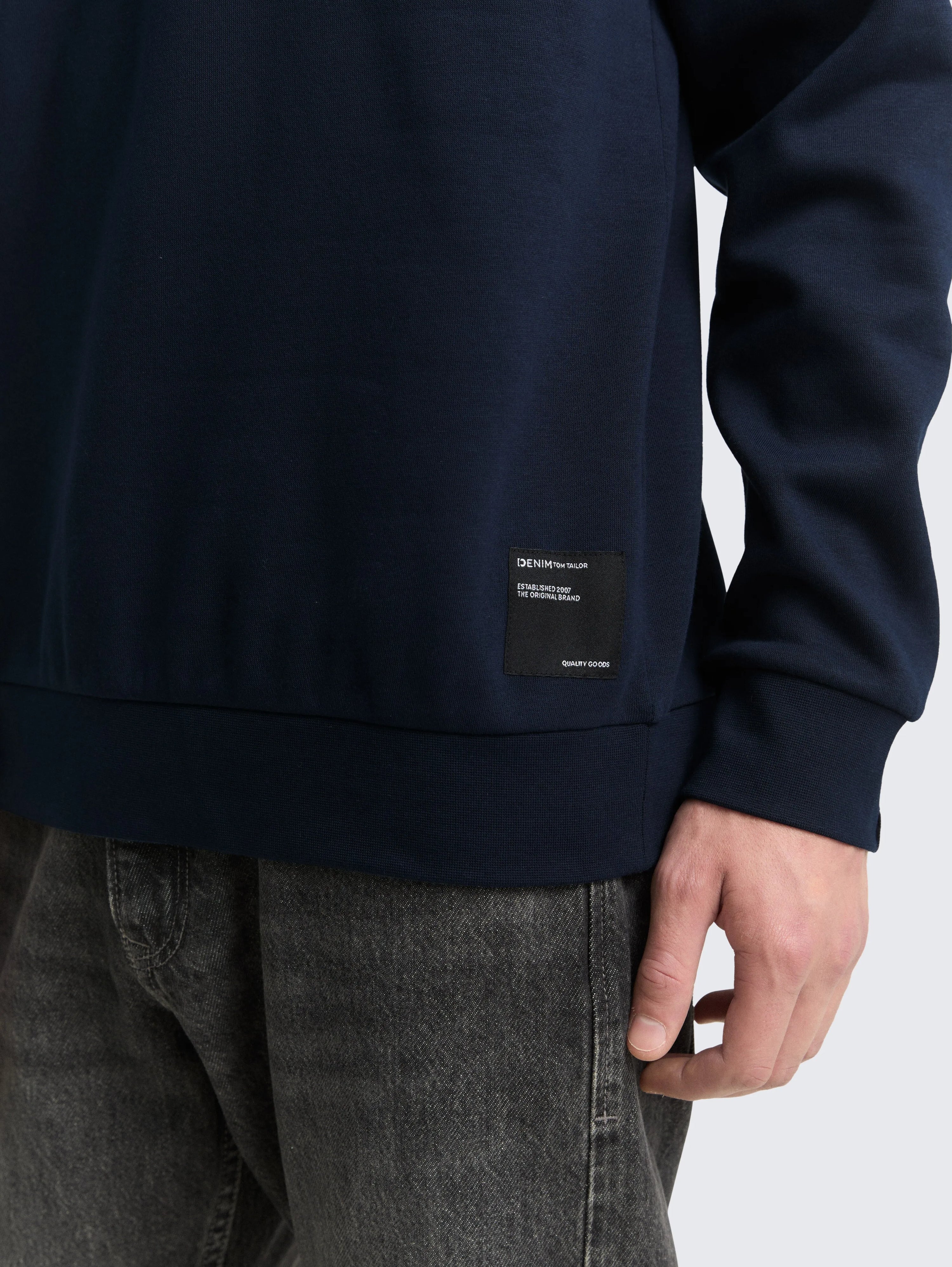 Tom Tailor_Beige_Hoodie Sweatshirt with Logo Badge_1049017_10668_05