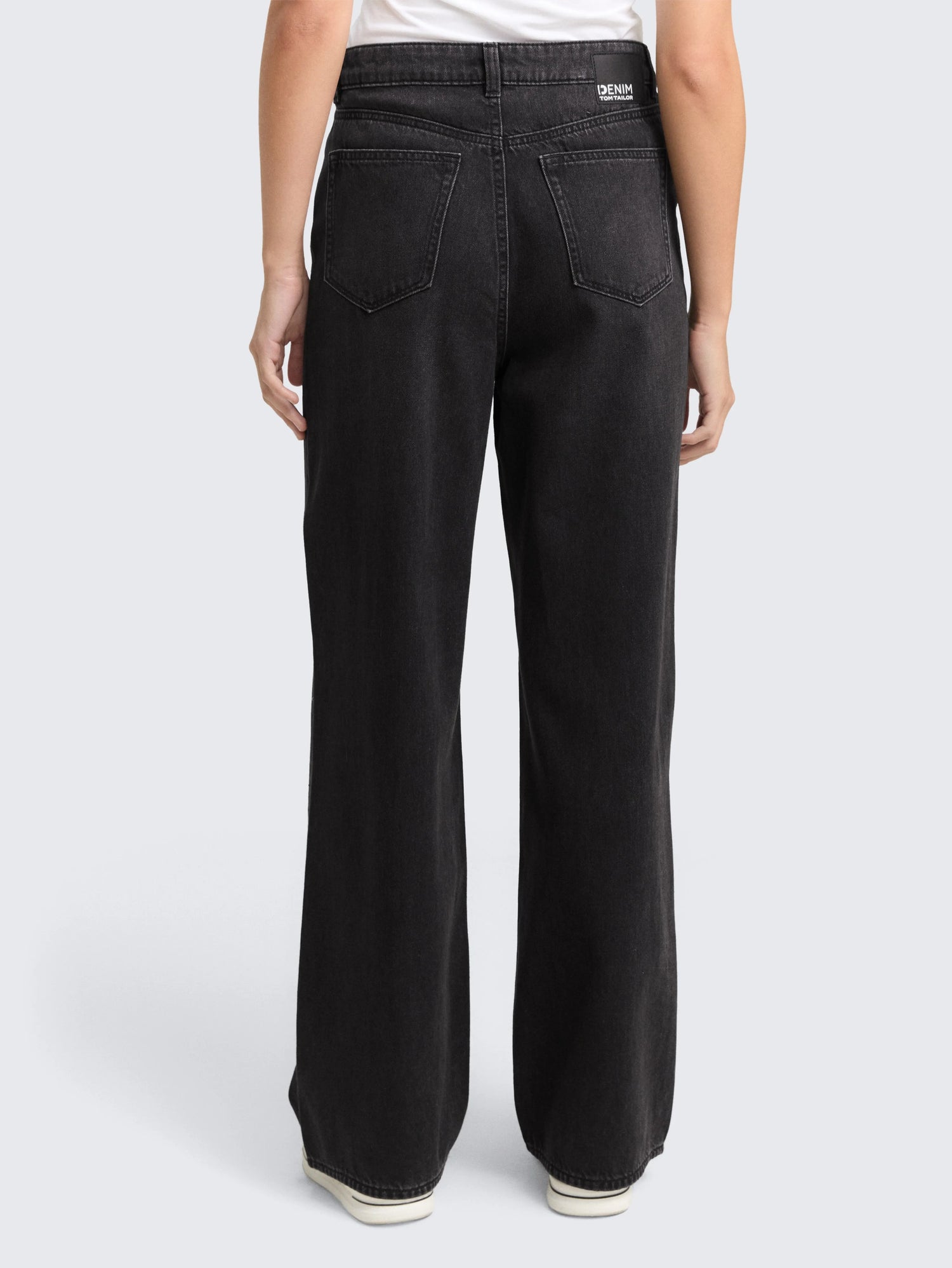 Tom Tailor_0_Ttlinou Wide Jeans with Rhinestones_1049114_10263_02