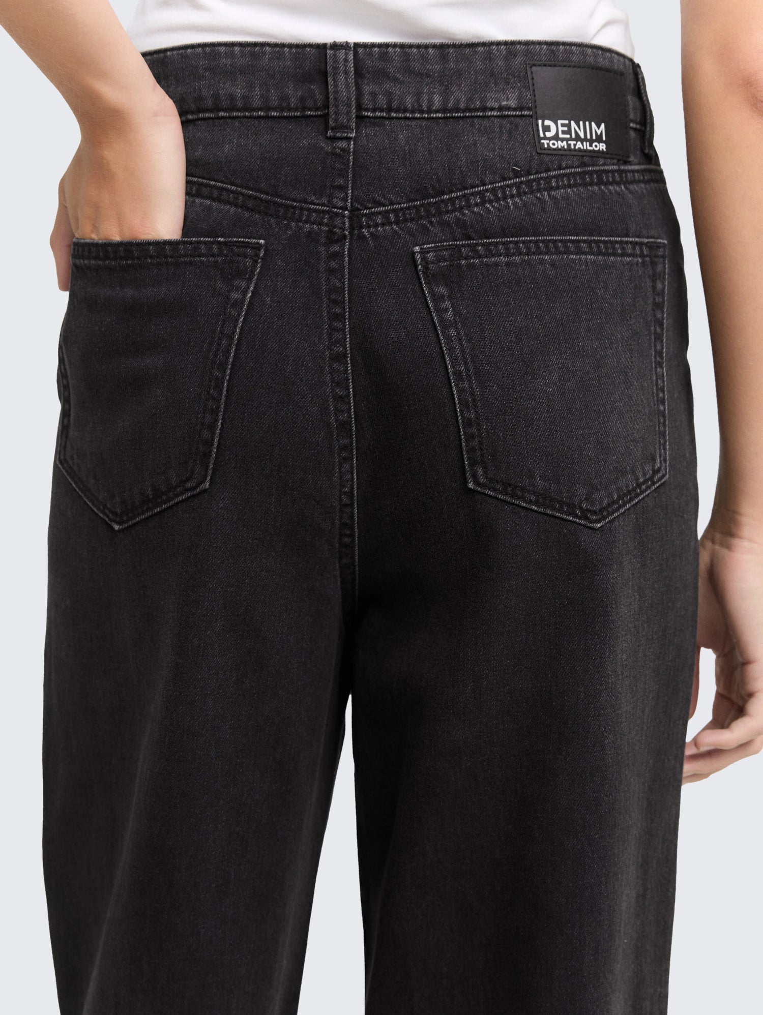 Tom Tailor_0_Ttlinou Wide Jeans with Rhinestones_1049114_10263_04