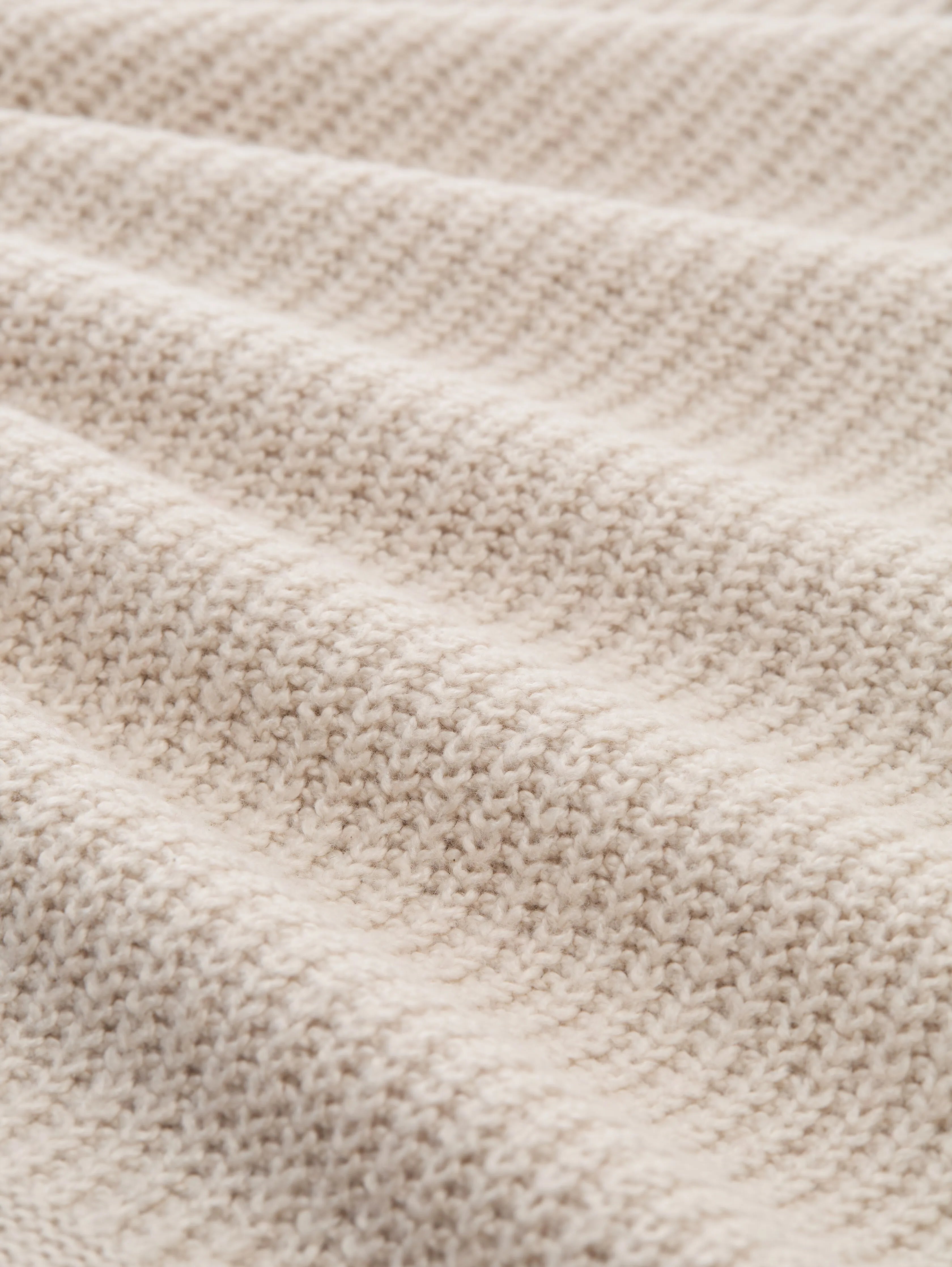 Tom Tailor_Gray_Loose Fit Turtleneck Jumper_1049137_36844_06