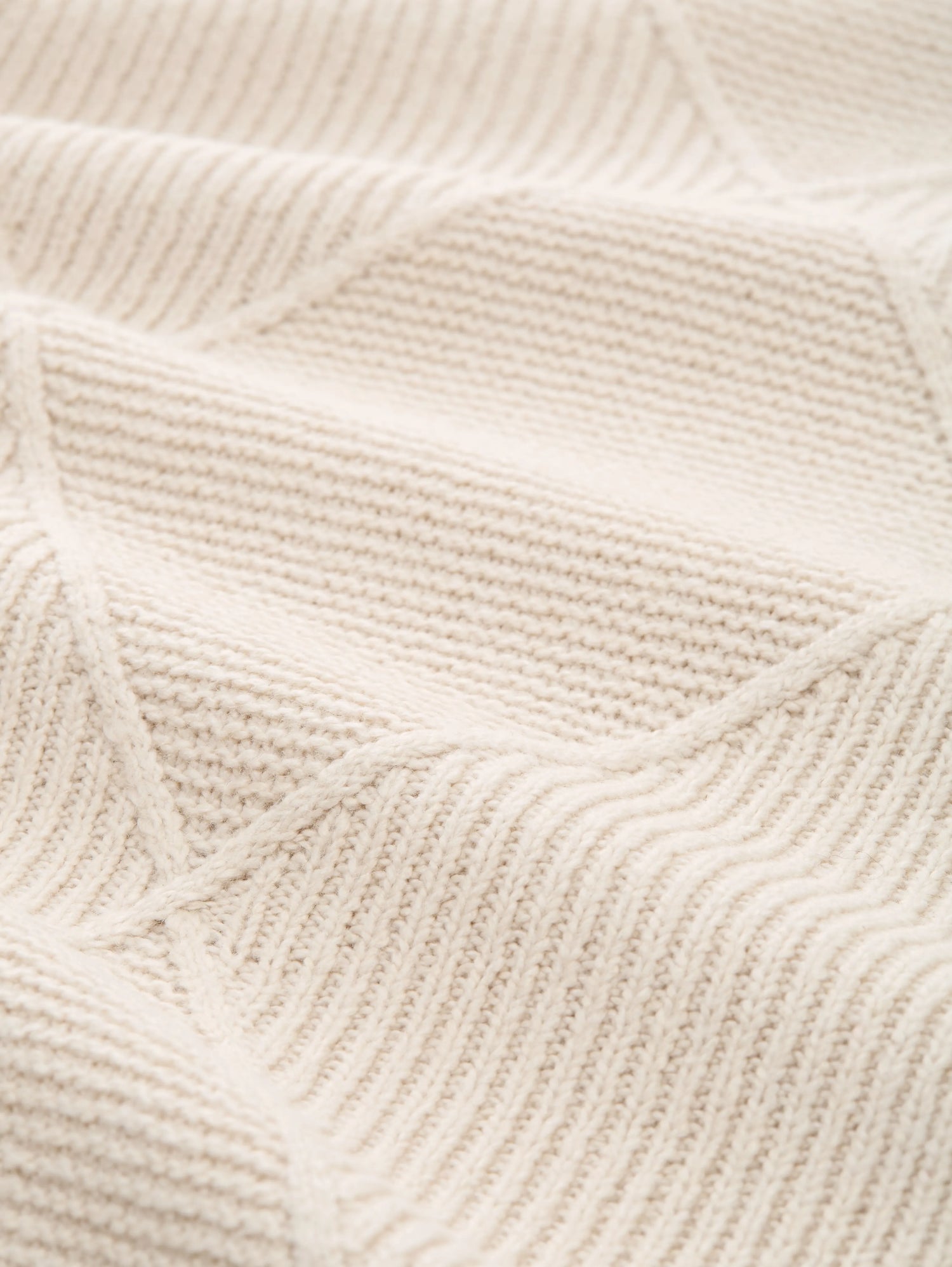 Tom Tailor_0_Loose Fit Knitted Jumper with Stand-Up Collar_1049140_29517_06
