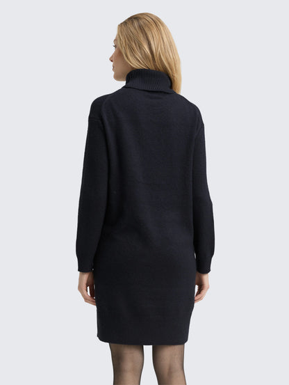 Tom Tailor_White_Loose Fit Knitted Dress_1049141_10668_03