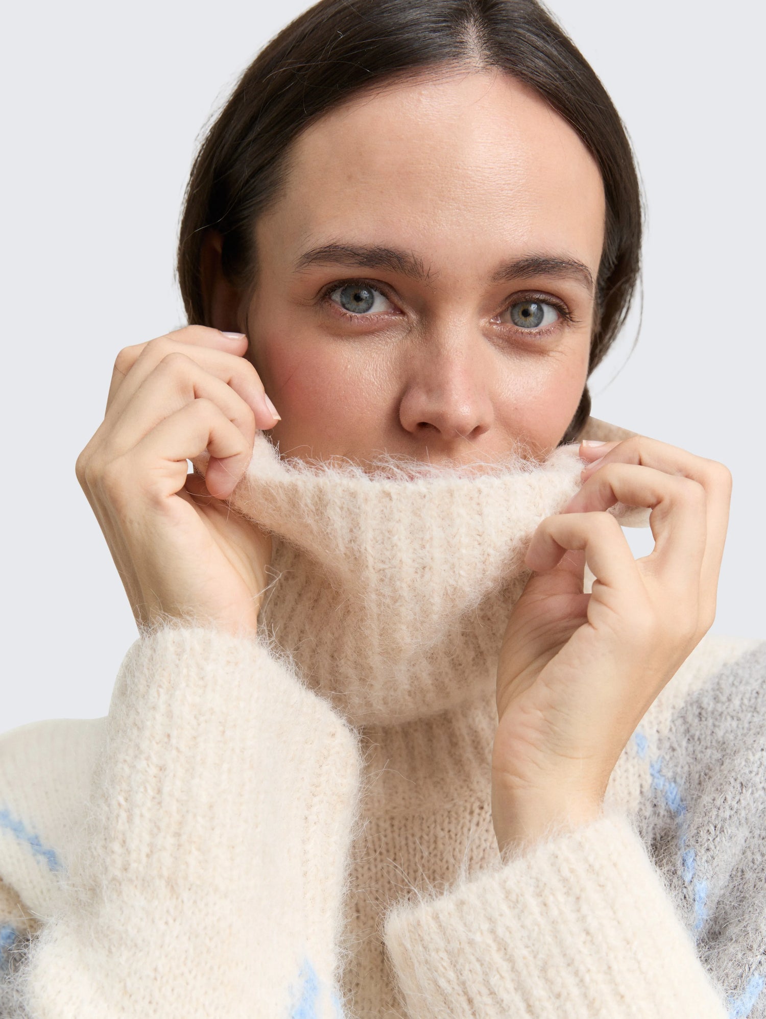 Tom Tailor_0_Oversized Turtleneck Jumper with Wool Content_1049143_39172_05