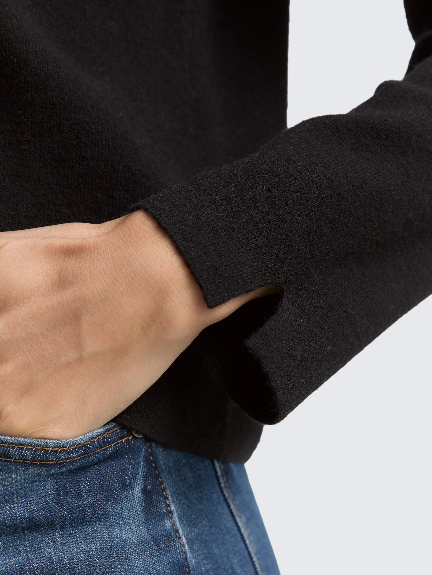 Tom Tailor_0_Cropped Knitted Jumper with Stand-Up Collar_1049163_14482_05