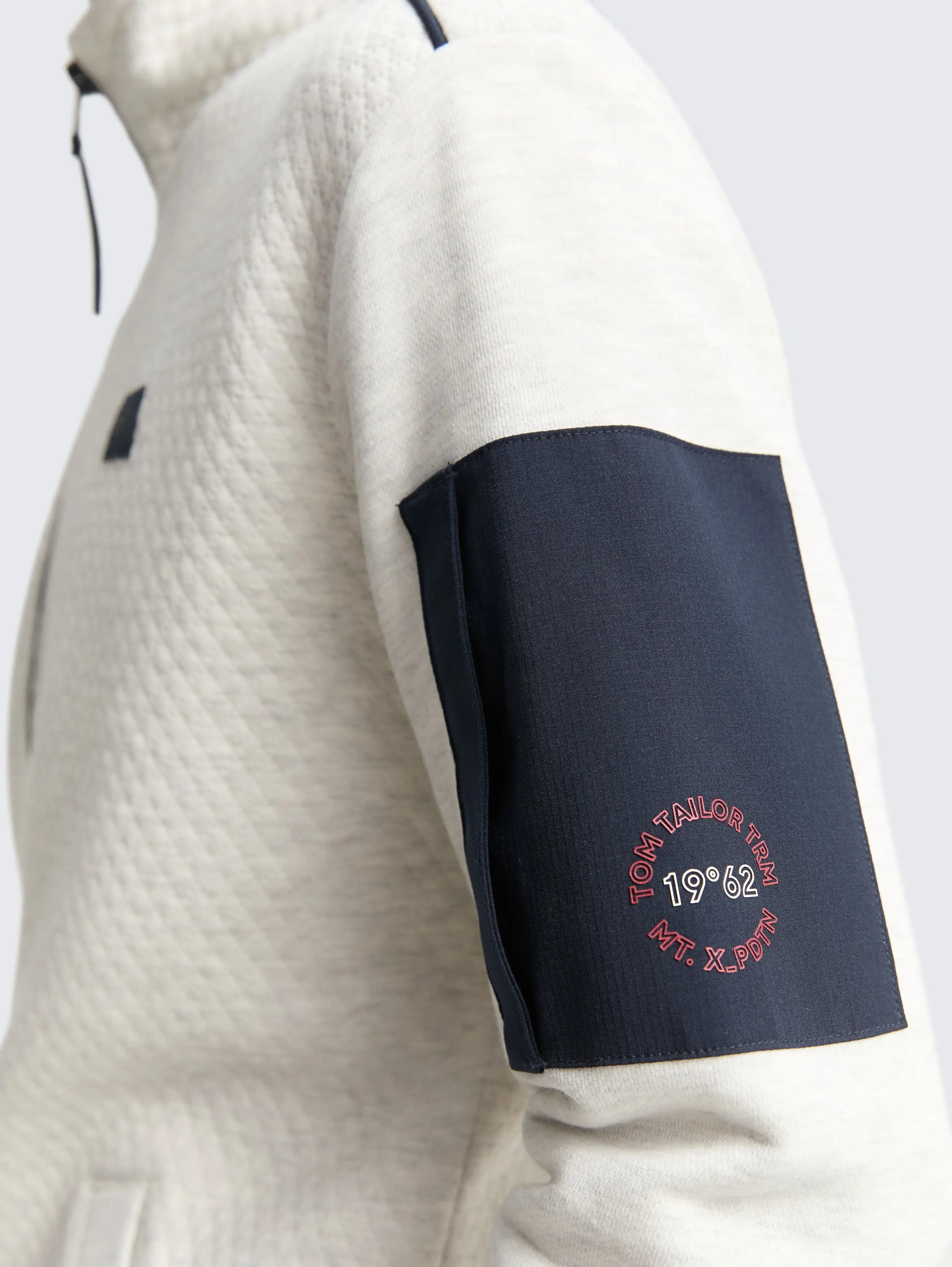 Tom Tailor_0_Sweat Jacket with Sleeve Pocket_1049263_38677_05