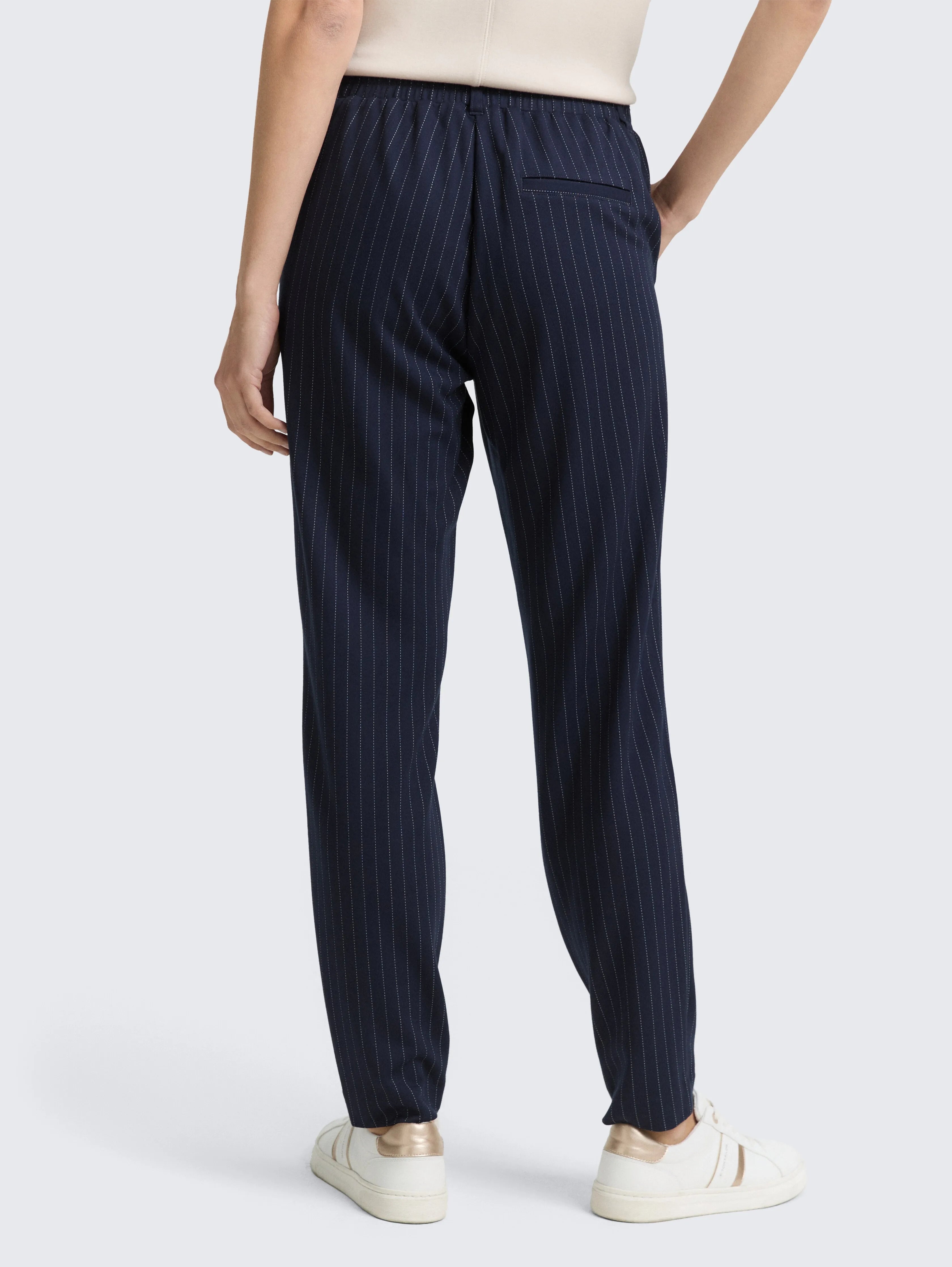 Tom Tailor_0_Loose Fit Trousers with Pinstripes_1049380_38650_02