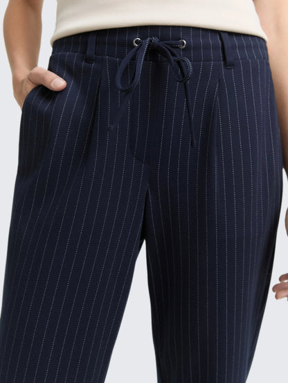 Tom Tailor_0_Loose Fit Trousers with Pinstripes_1049380_38650_04
