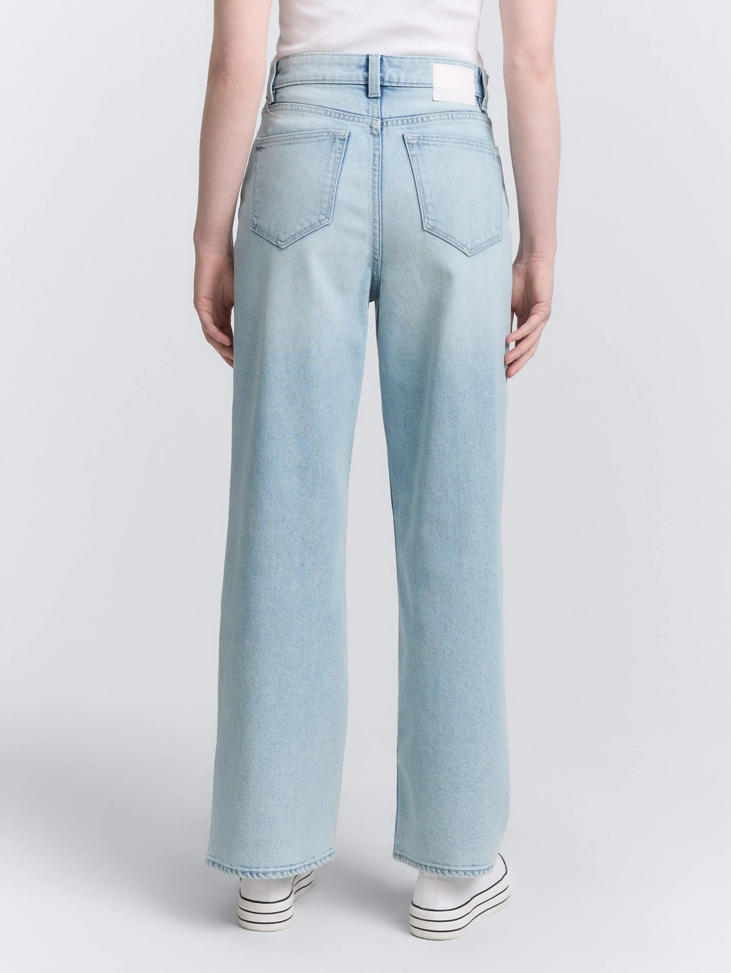 Tom Tailor_0_Ttlinou Wide High Waist Jeans_1049383_10111_03