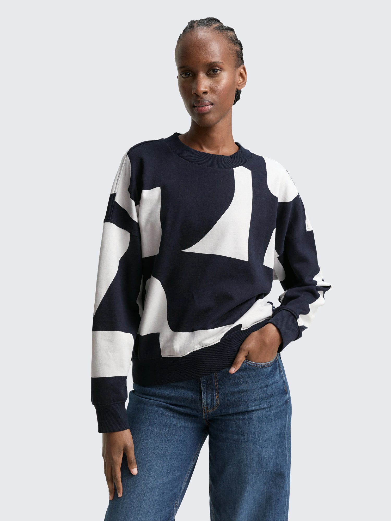 Tom Tailor_0_Loose-Fit Sweatshirt with Pattern_1049413_38859_02