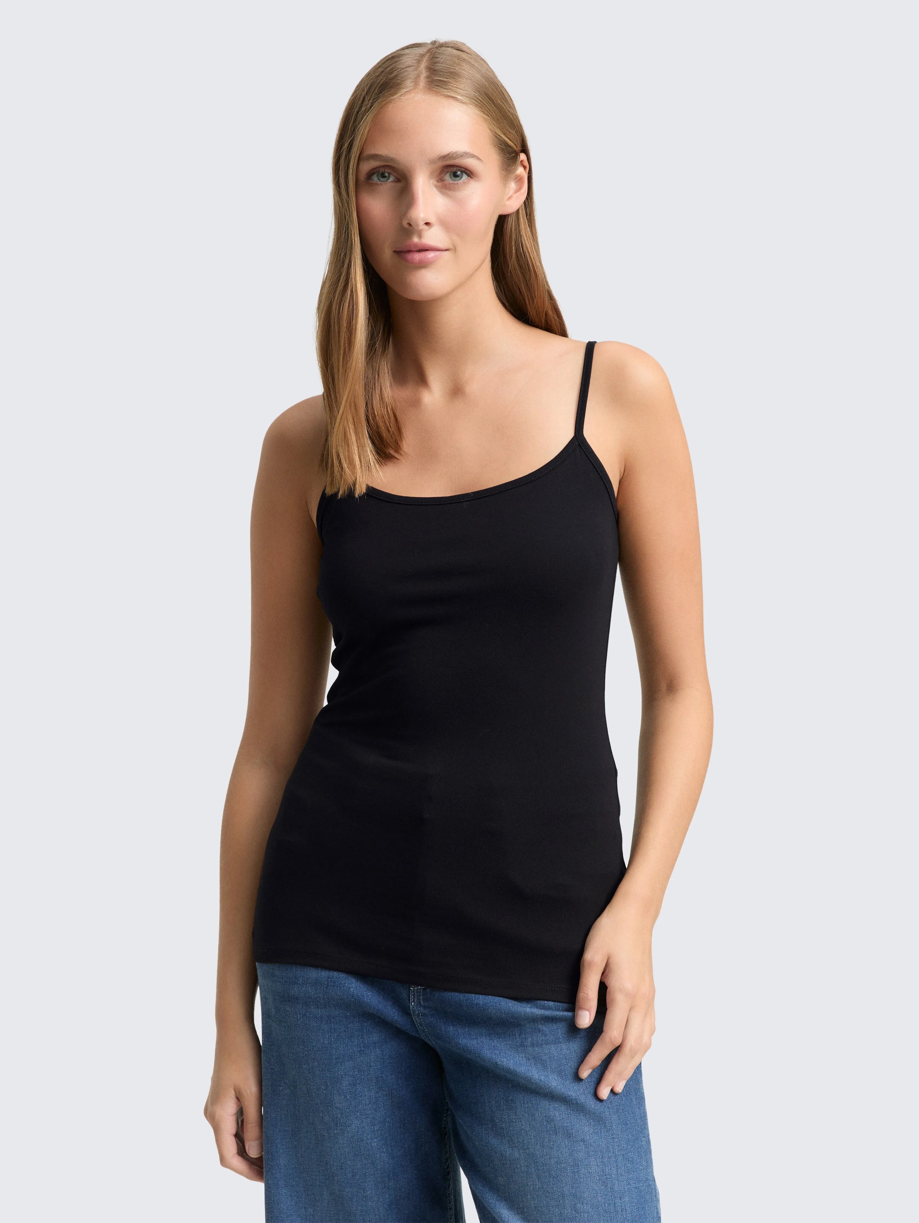 Tom Tailor_Red_Slim Fit Tank Top_1050752_14482_02