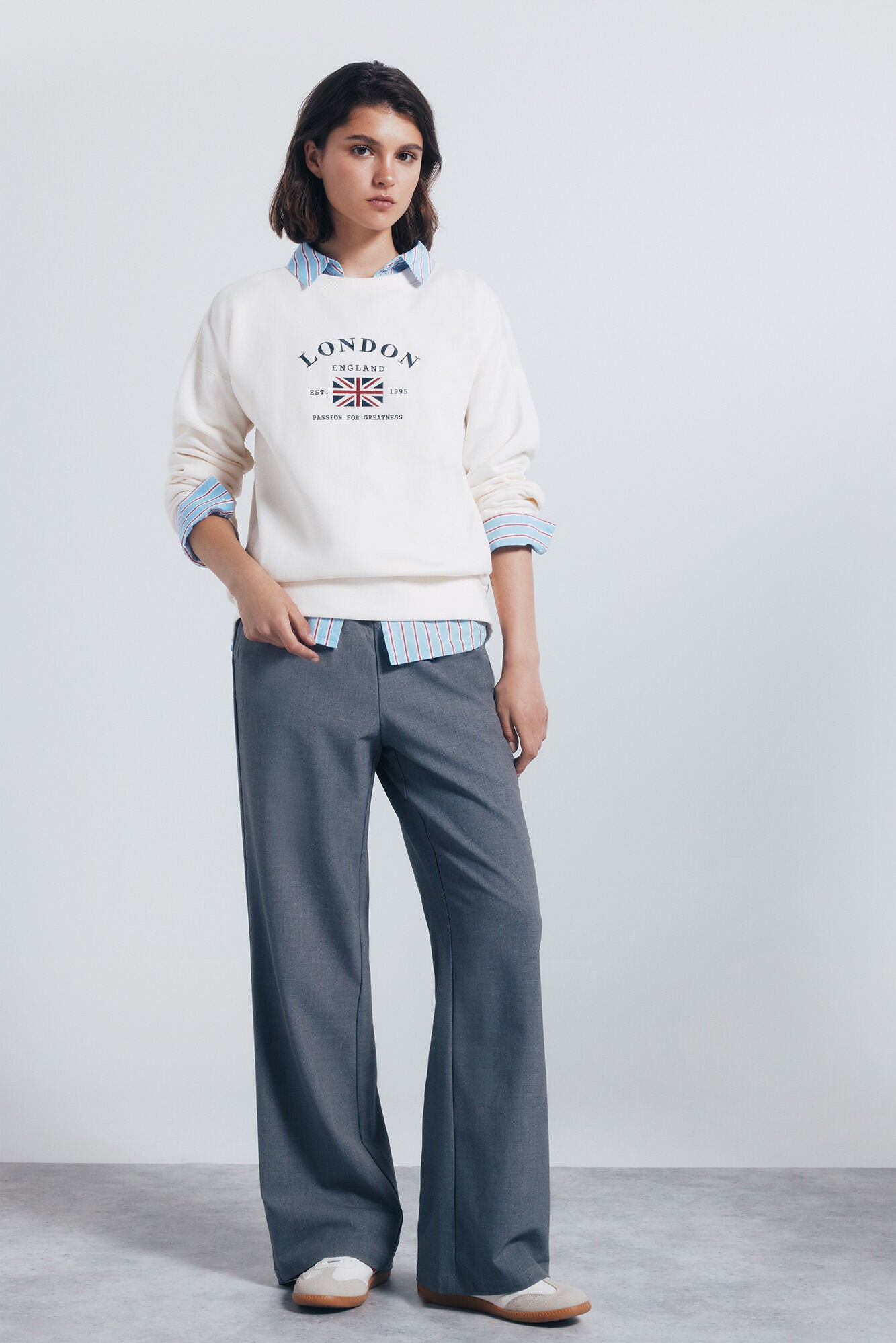 Springfield_White_City Graphic Sweatshirt_1082899_33_03