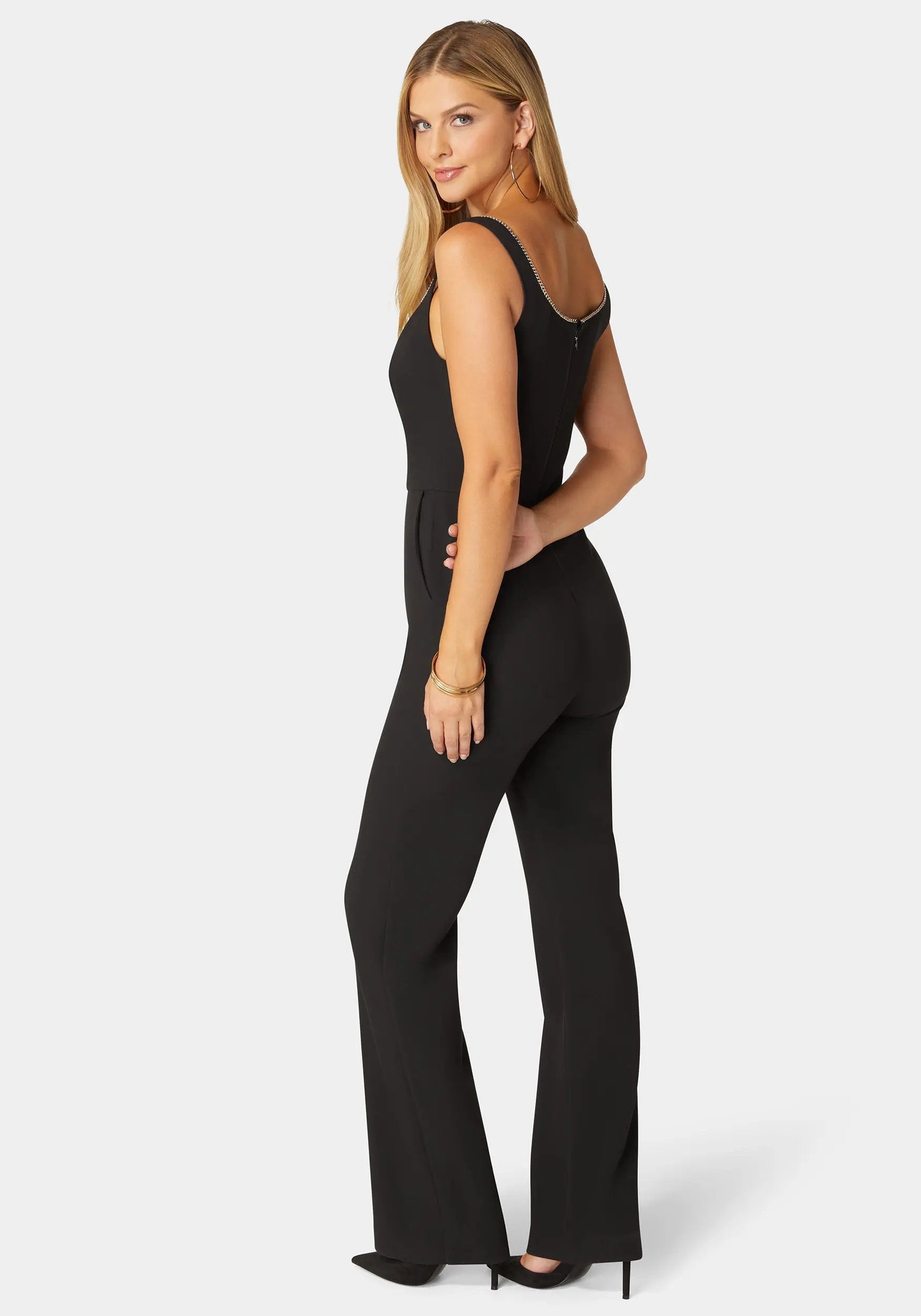 Plunging U Neck Chain Detail Wide Leg Jumpsuit_108555_BLACK_03