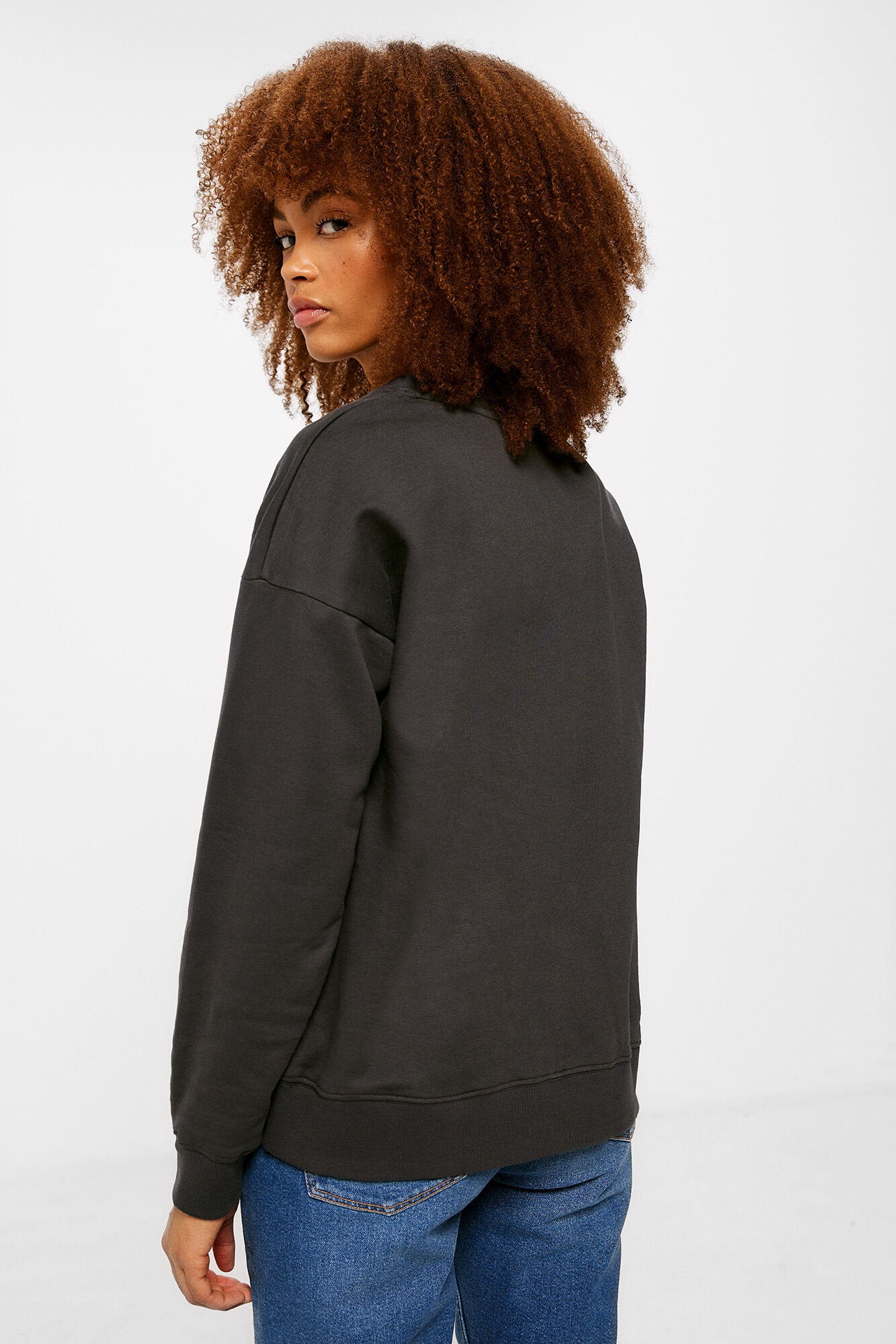 Graphic Crew Neck Sweatshirt_1087474_41_05