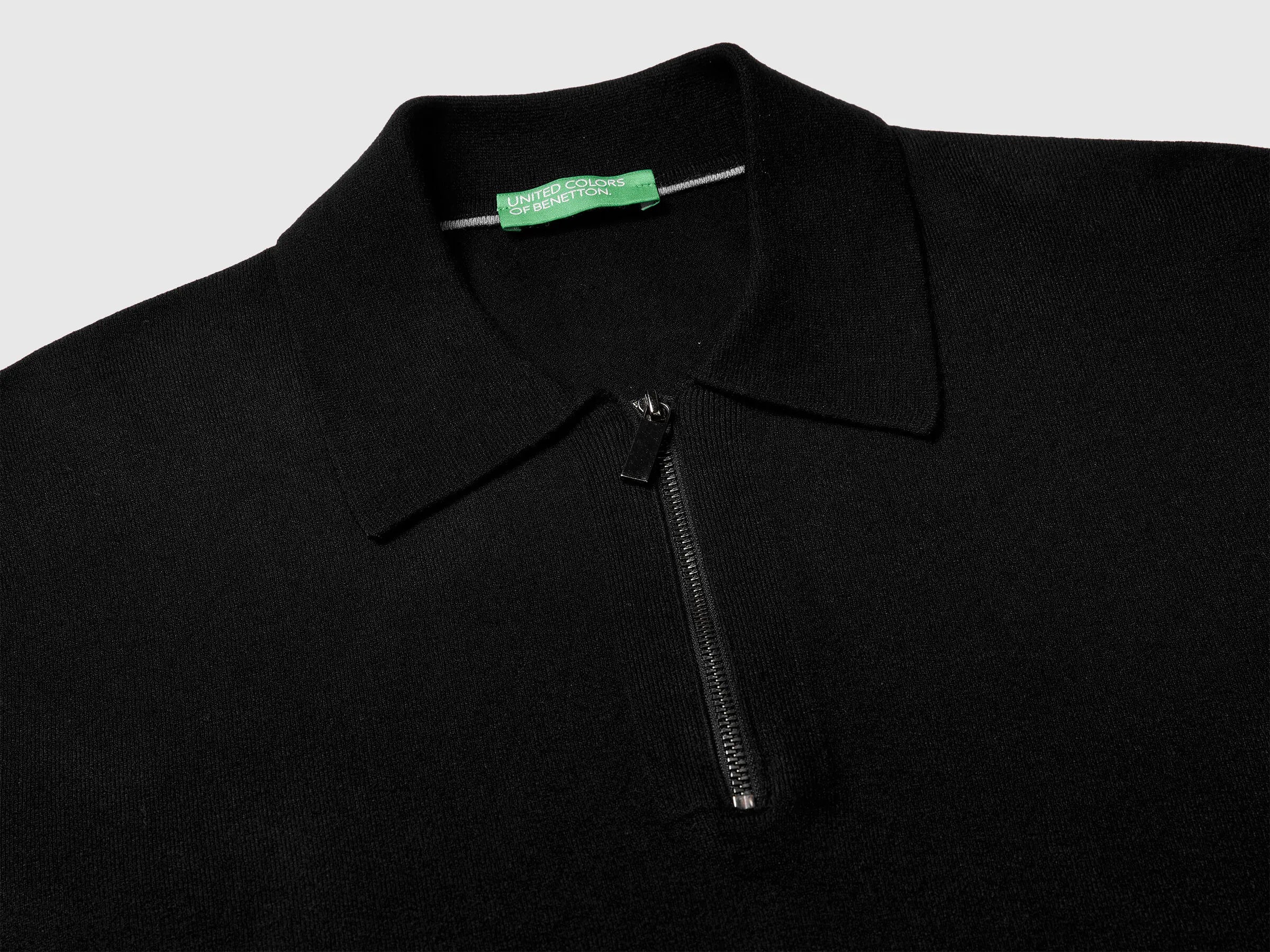 Benetton_Black_Knit Polo in Viscose Blend_110XU301L_100_06