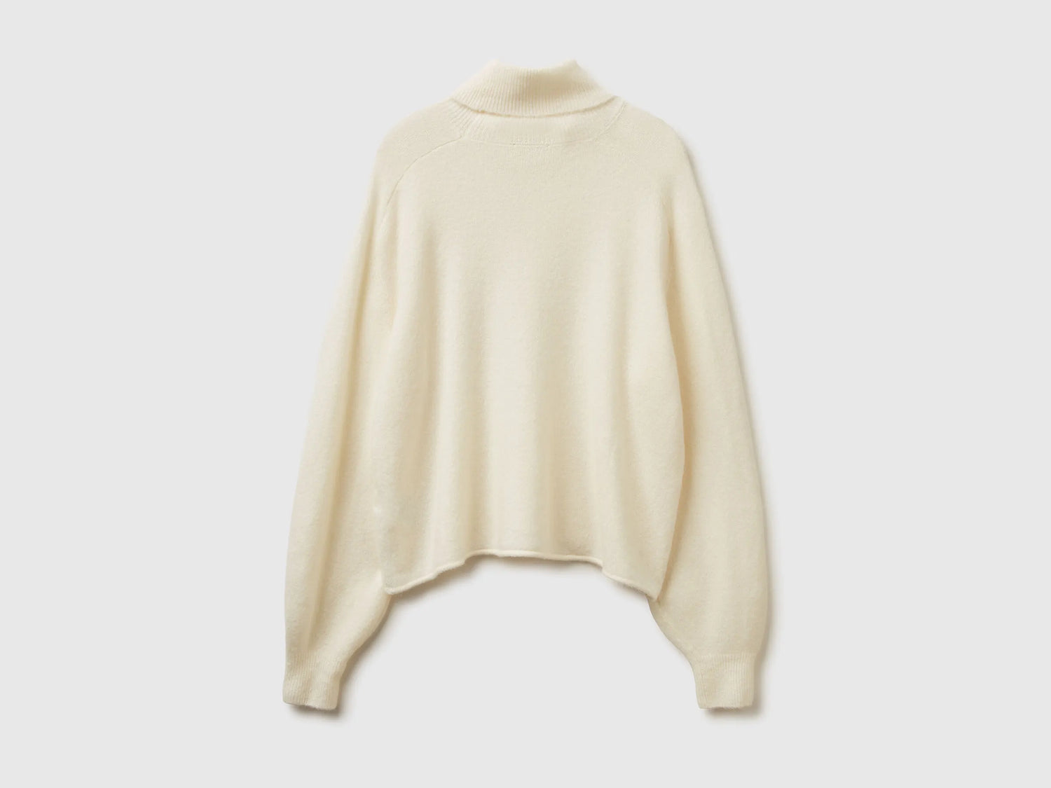 Benetton_Creamy White_Turtleneck in Stretch Wool Blend_11CZD204F_0R2_06