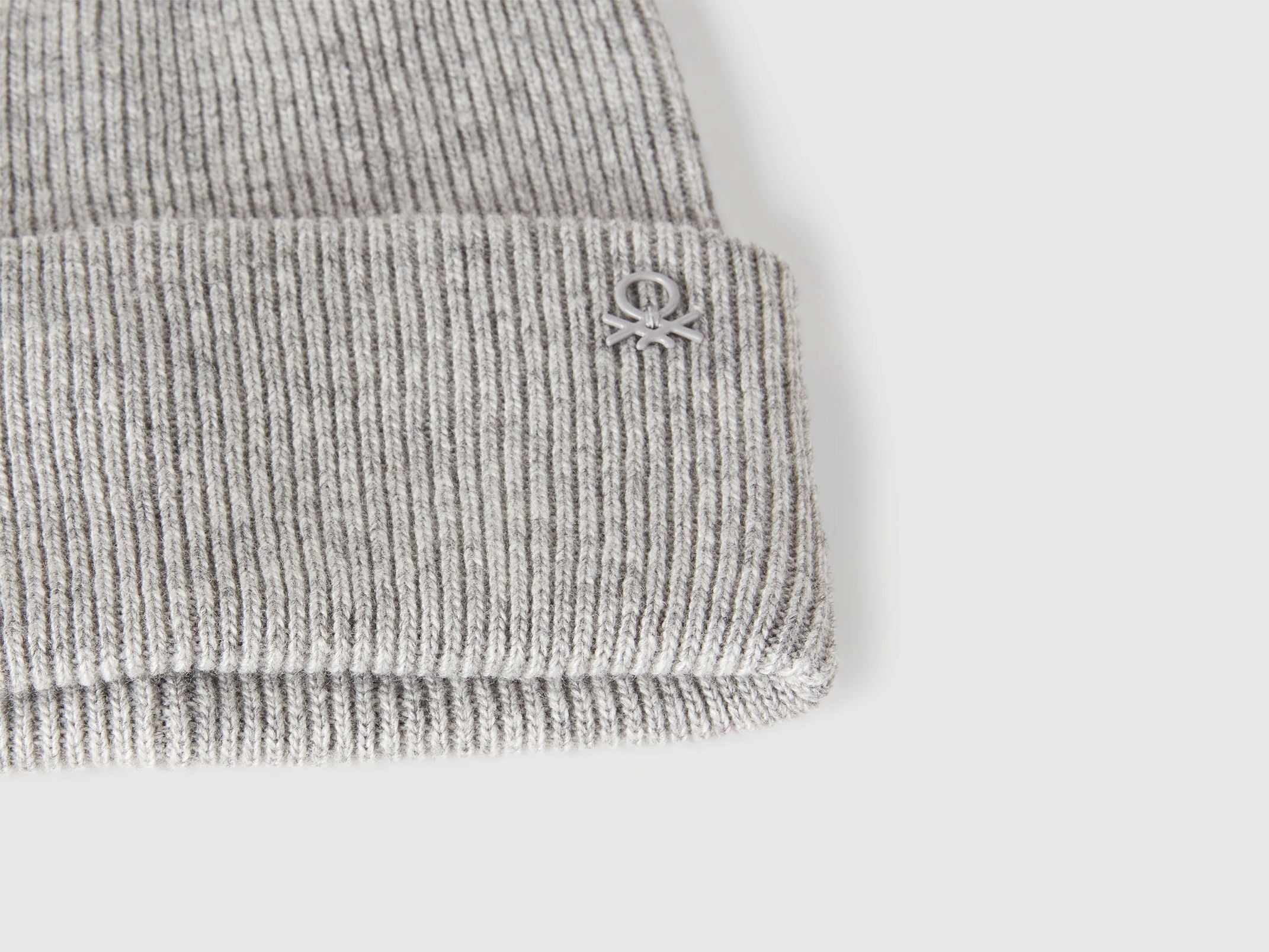 Benetton_Light Gray_Wool Blend Hat_126WCA00X_501_03