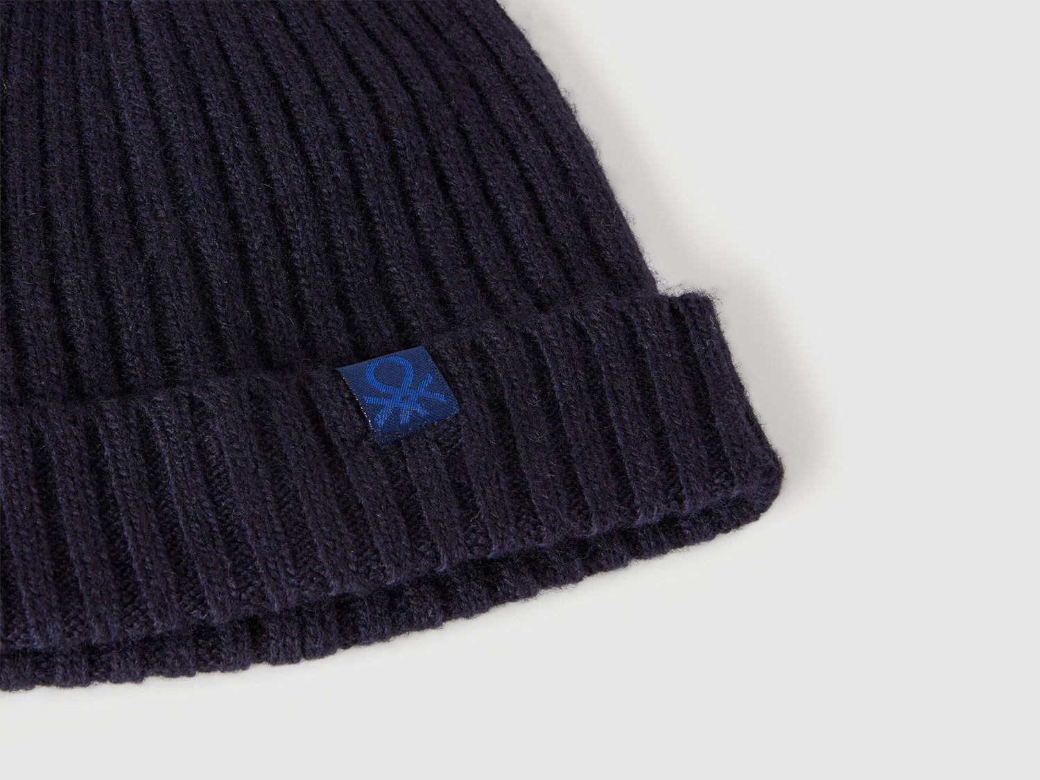 Benetton_Dark Blue_Hat in Wool Blend_126WGA006_66U_03