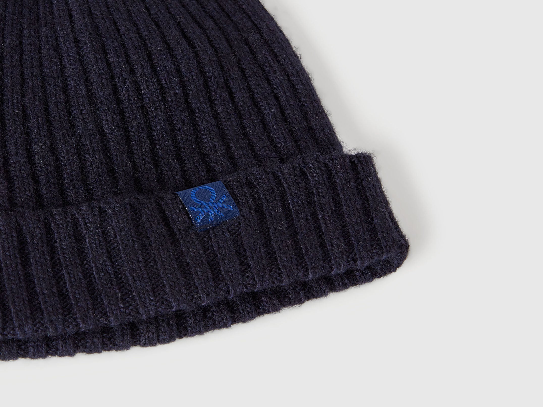 Benetton_Dark Blue_Hat in Wool Blend_126WGA006_66U_03