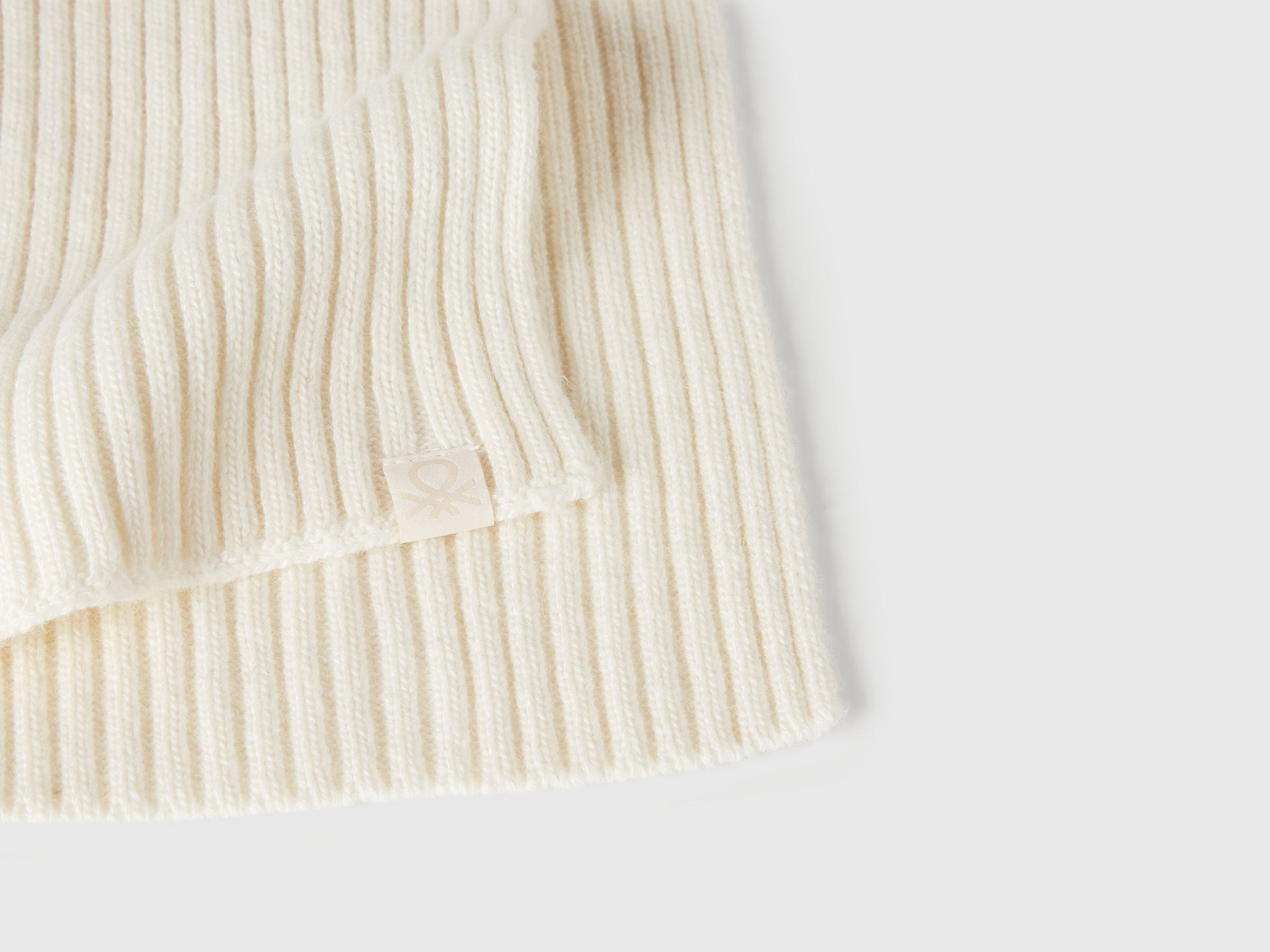 Benetton_Creamy White_Wool Blend Knit Scarf_126WGU005_000_03