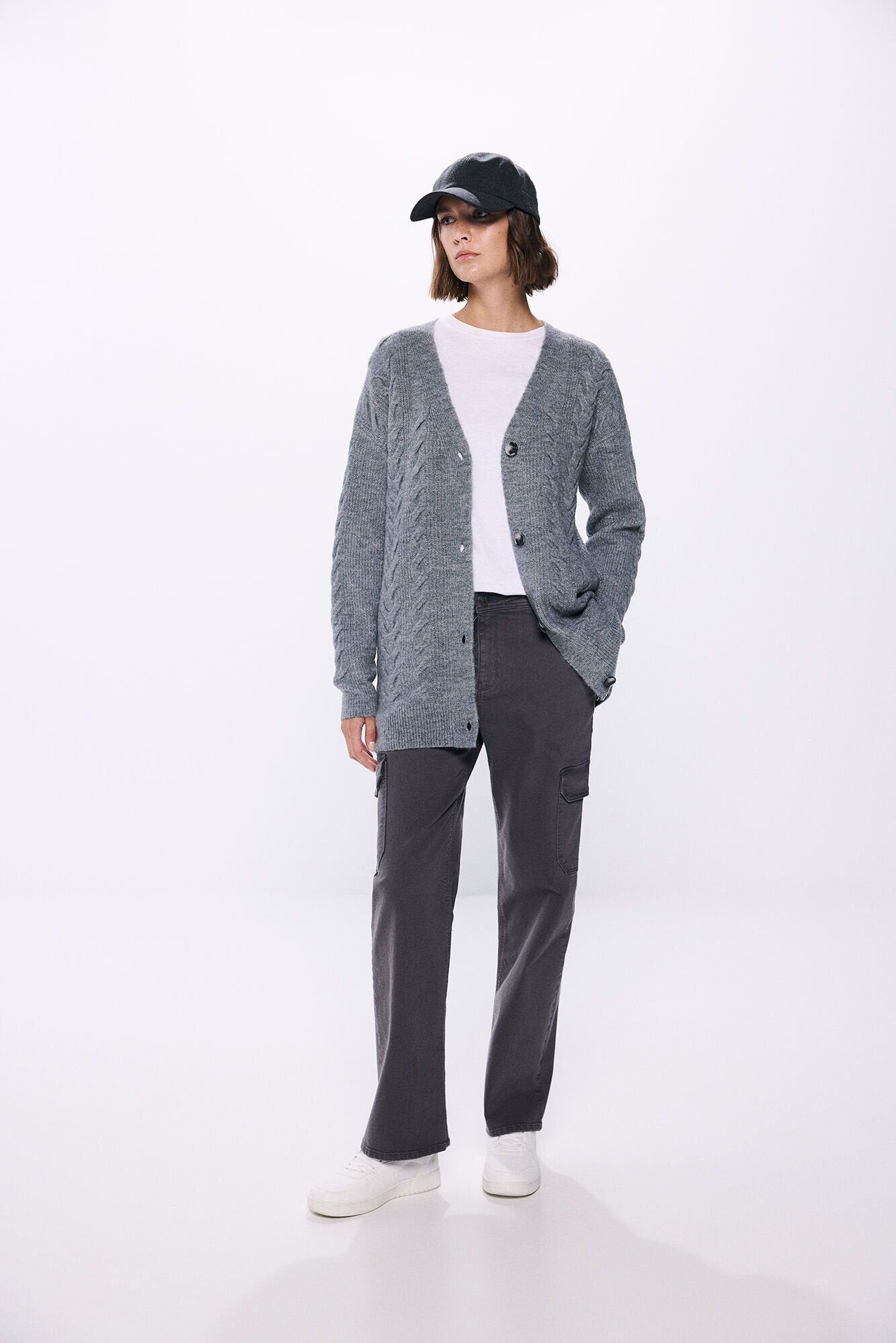 Knit Cable Cardigan_1348622_41_04