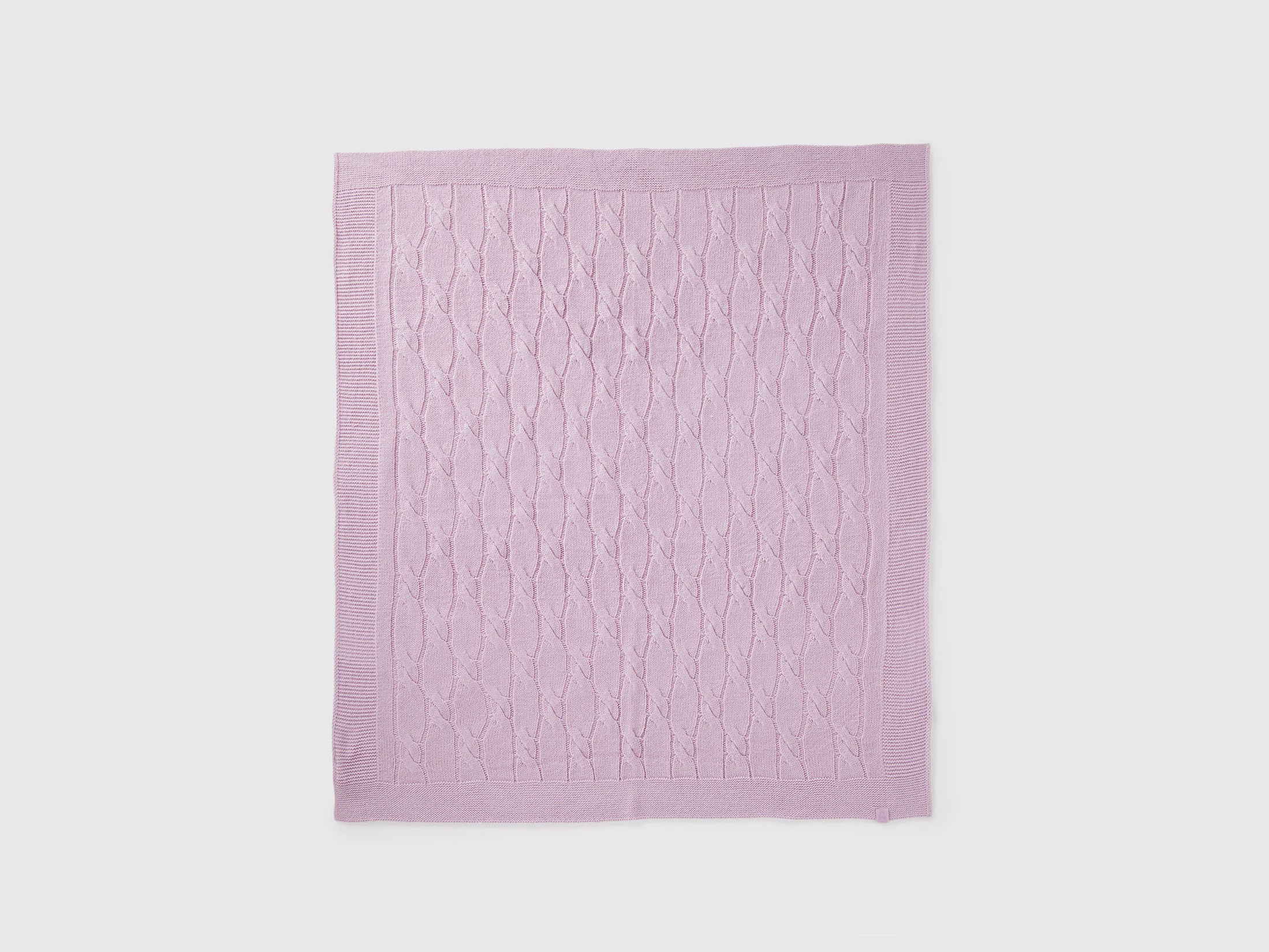 Benetton_Lavender_Cover with Cable Knit_1370A8008_0W1_01