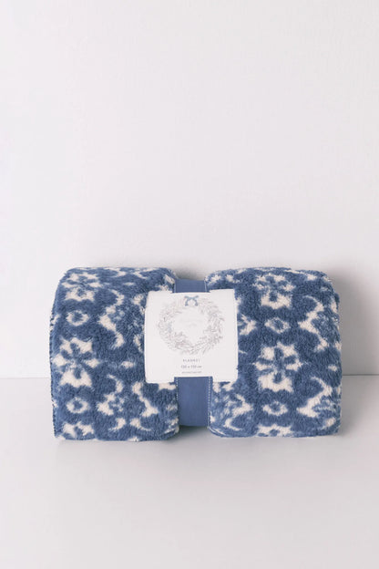 Women Secret_Blue Print_Blue Floral Print Sherpa Fleece Blanket_1372565_19_01