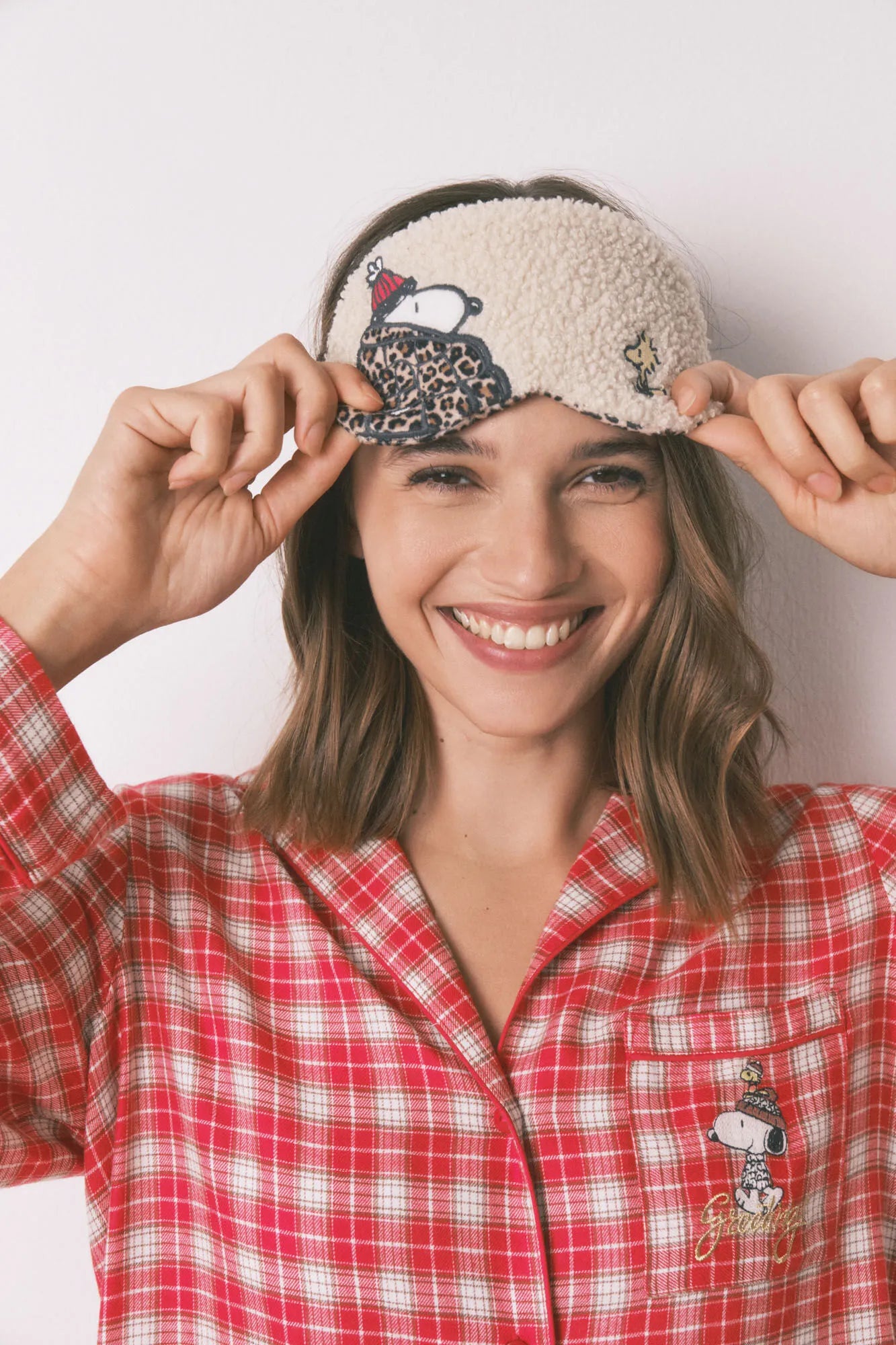 Women Secret_Ivory_Snoopy Faux Shearling Sleep Mask_1372574_96_02