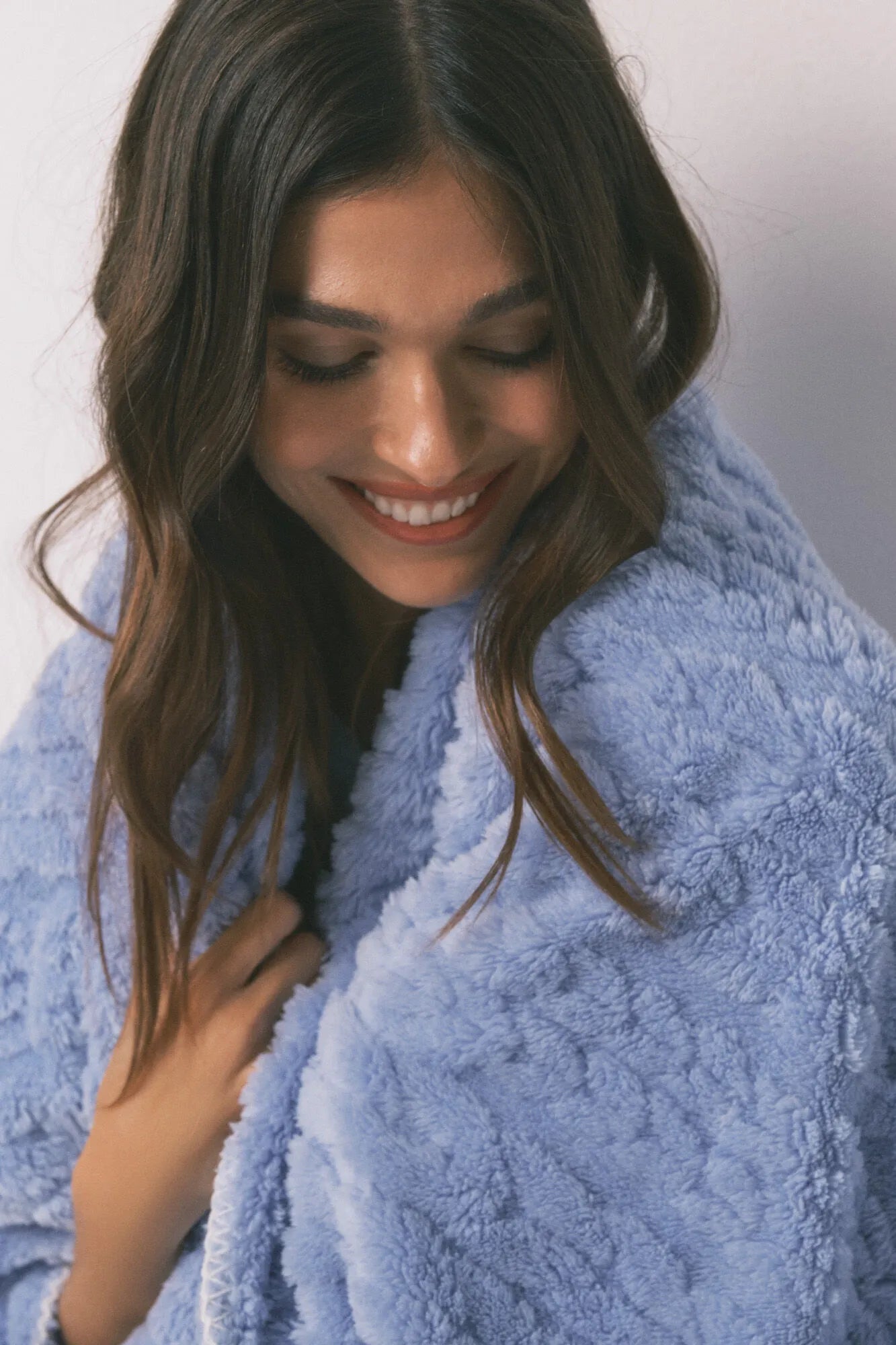 Women Secret_Medium Blue_Smileyworld¨ Sofa Blanket_1372593_14_02