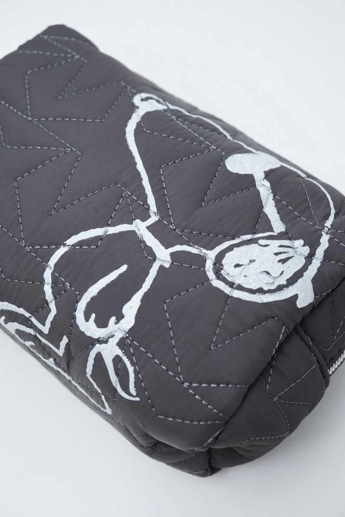 Women Secret Dark Grey Women Black Small Snoopy Vanity Case SKU: 1374468_41 Image 03