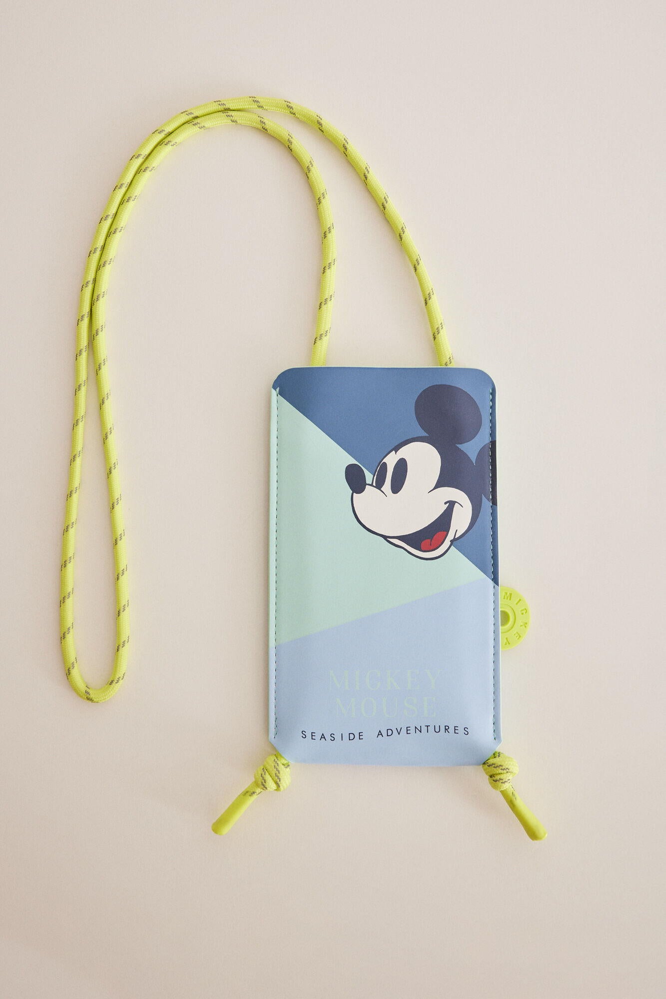 Phone Case_1377591_90_01
