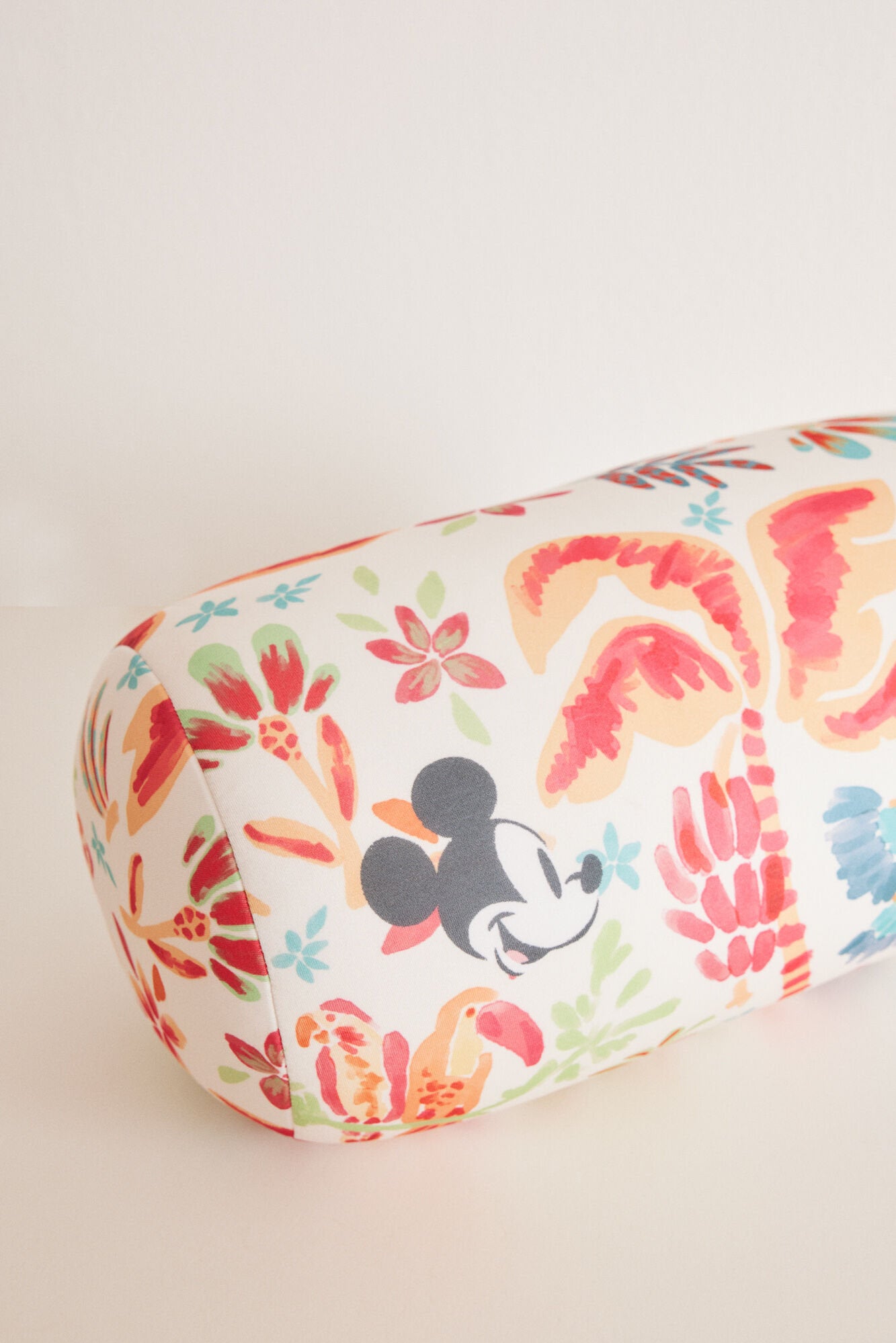 Multicoloured Cushion_1377603_98_02