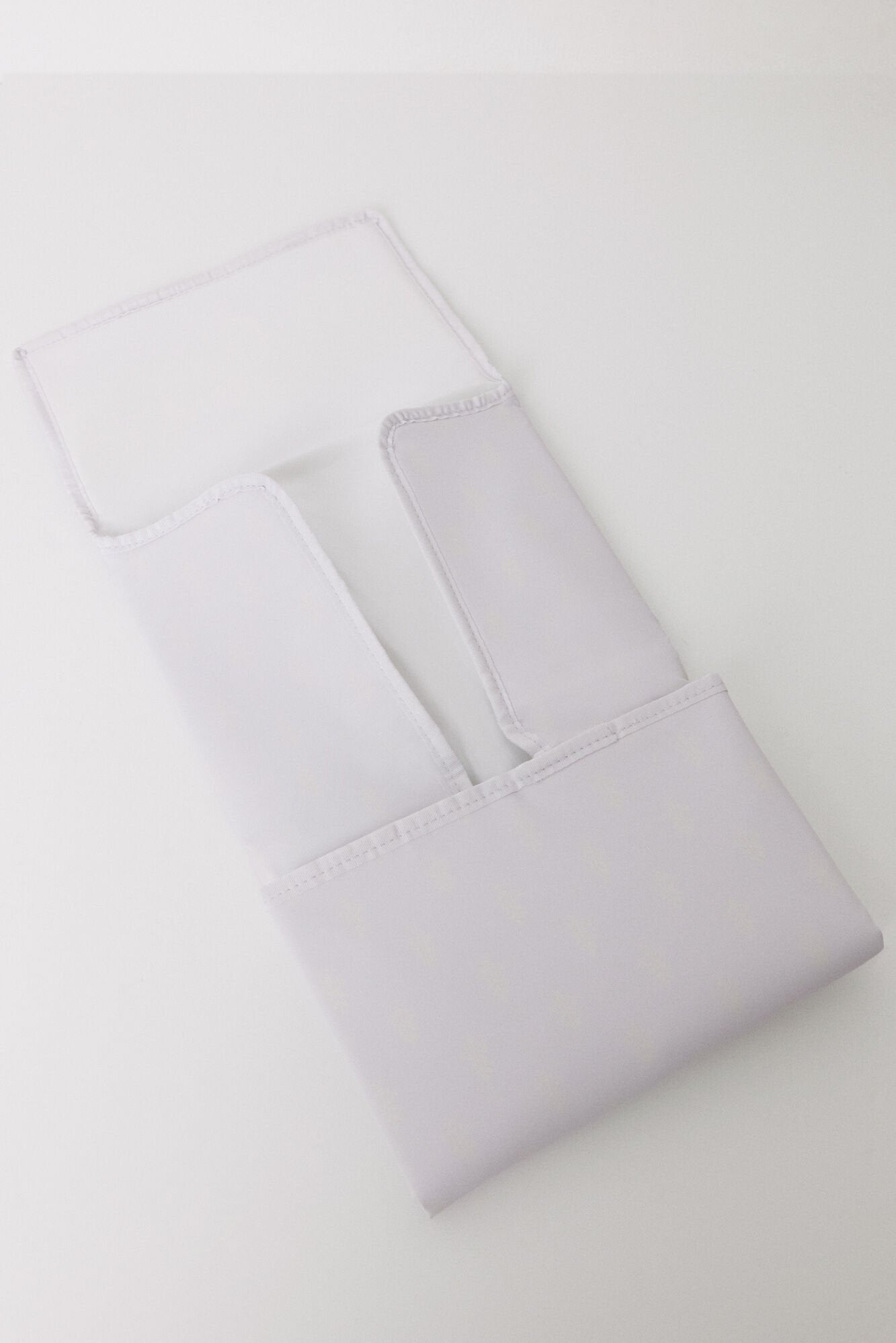 Women Secret_Moomin Grey Rubber Baby Changing Mat_1379706_49_02