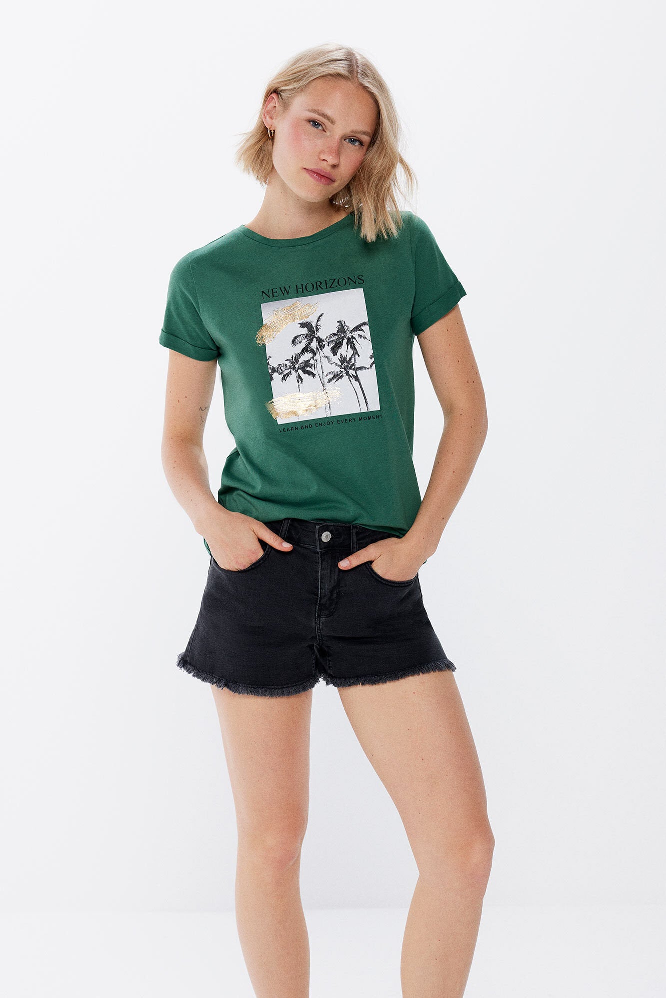 T-Shirt "New Horizons"_1388317_95_02