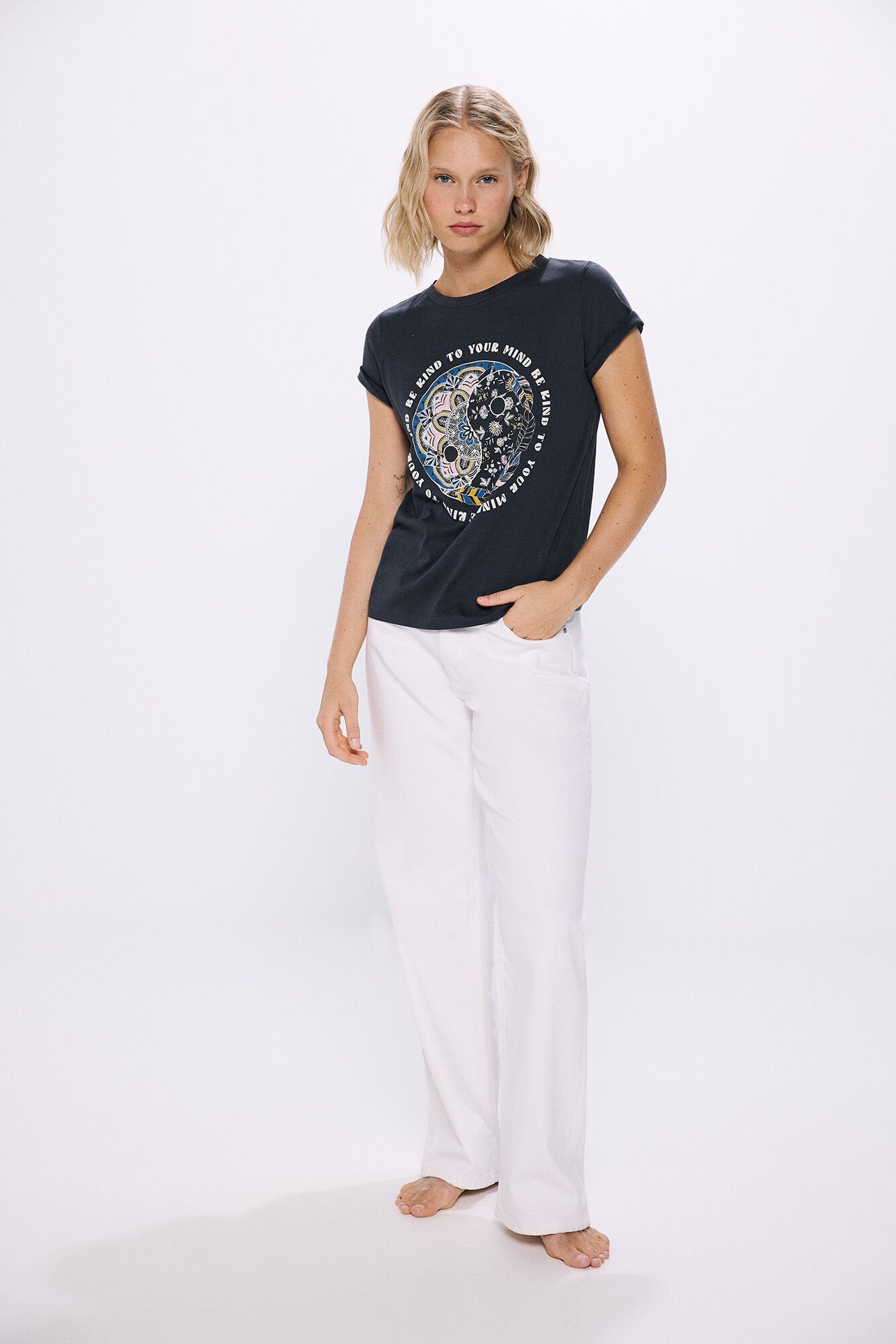 Ethnic Graphics T-Shirt_1388339_40_05