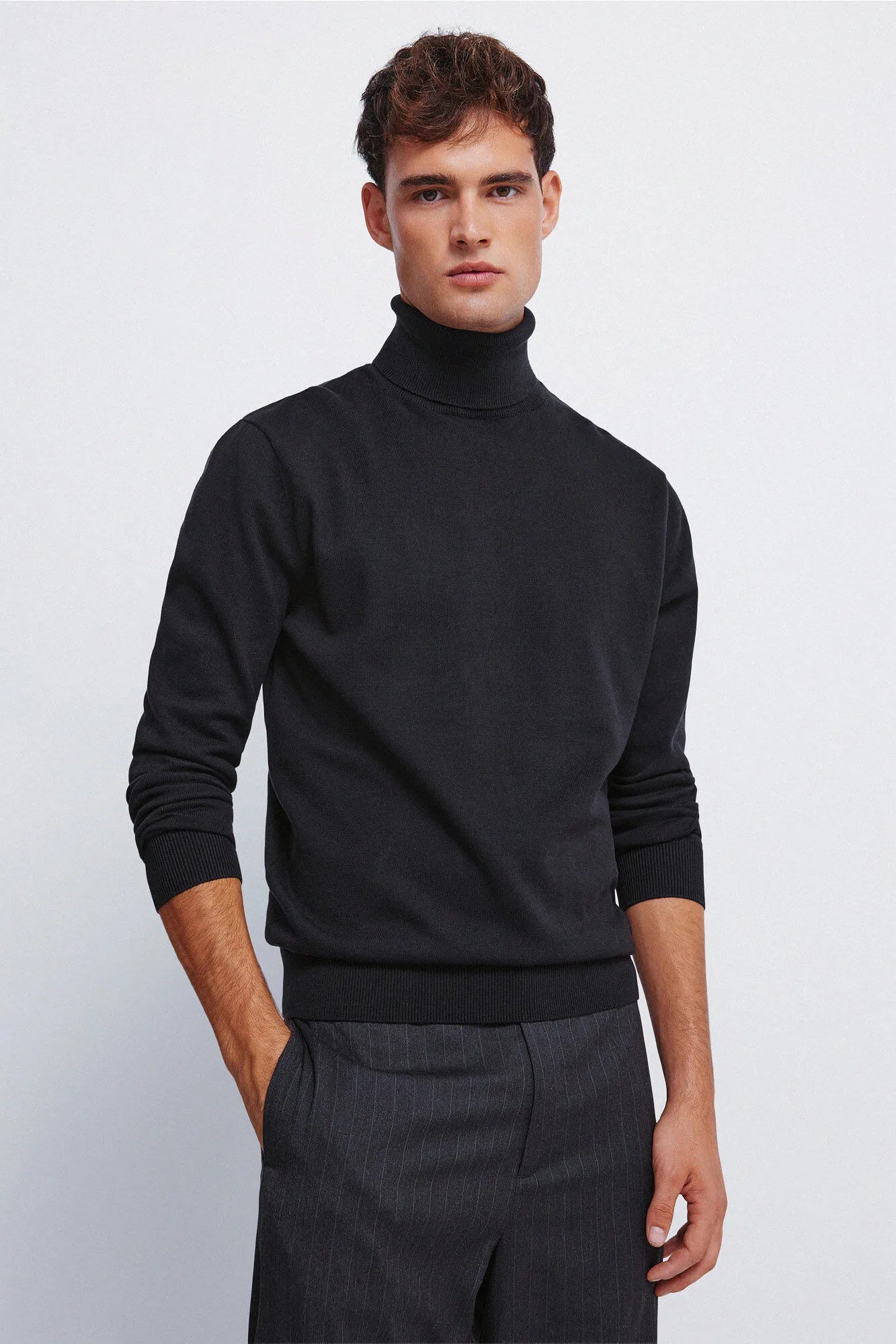 Springfield_black_Basic High Neck Jumper_1402511_01_01
