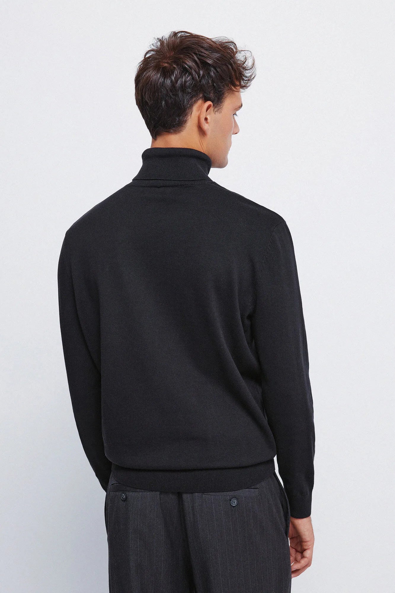 Springfield_black_Basic High Neck Jumper_1402511_01_04
