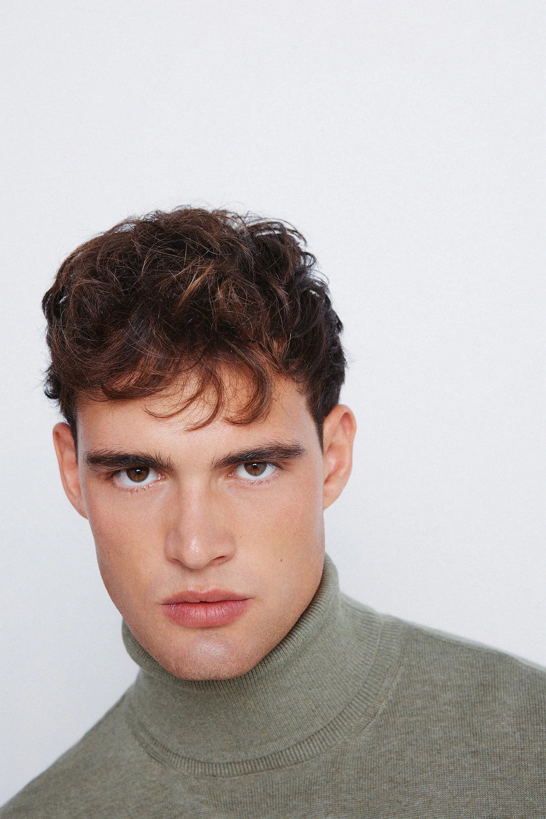 Springfield_black_Basic High Neck Jumper_1402511_93_02