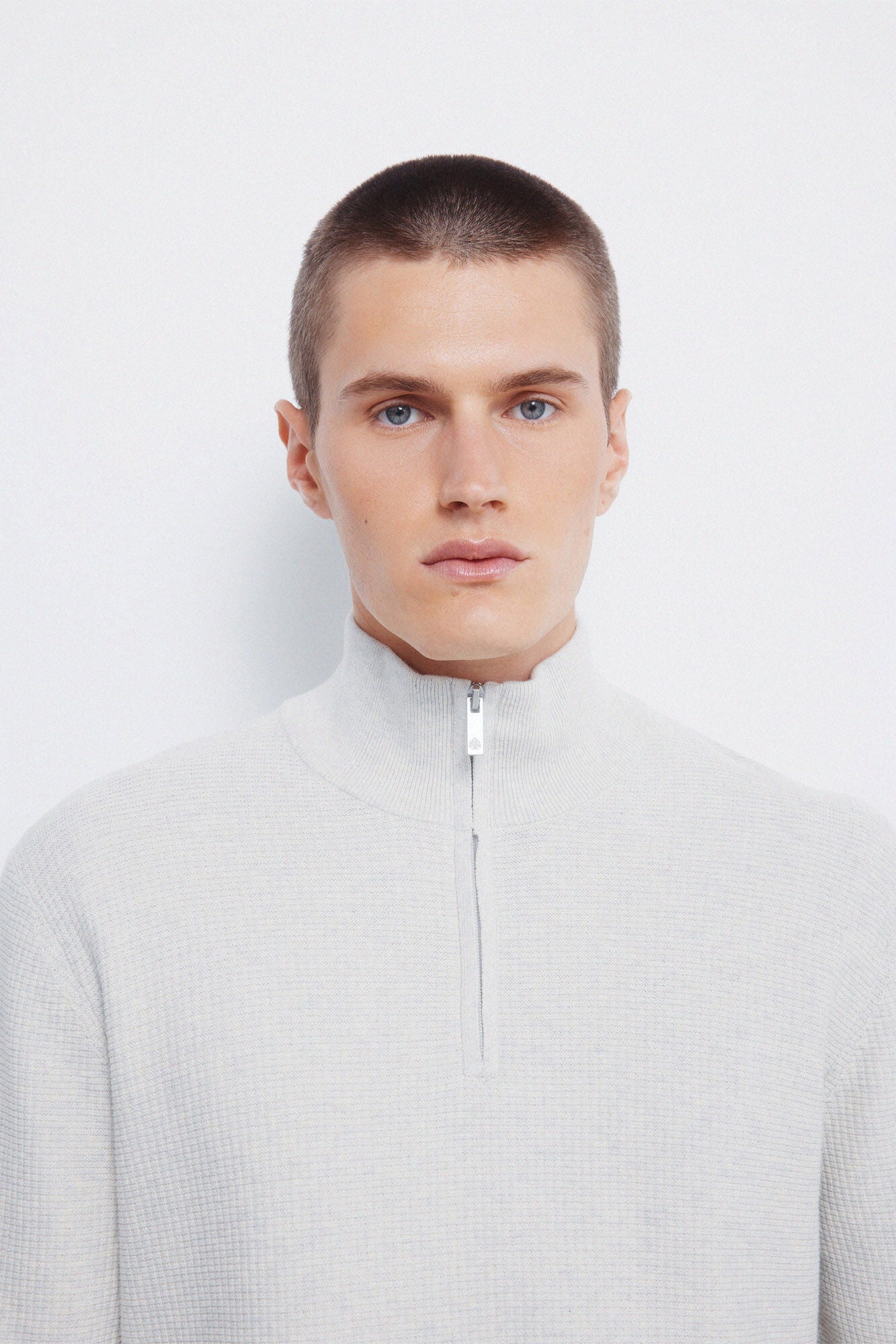 Springfield_Light Grey/Silver_Plain Zip Fastening Jumper_1402519_48_02