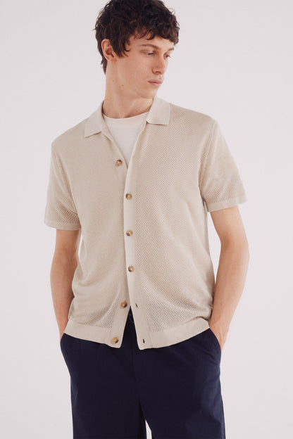 Springfield_Beige_Short Sleeve Cardigan with a Polo Shirt Neck Structure_1422870_50_01