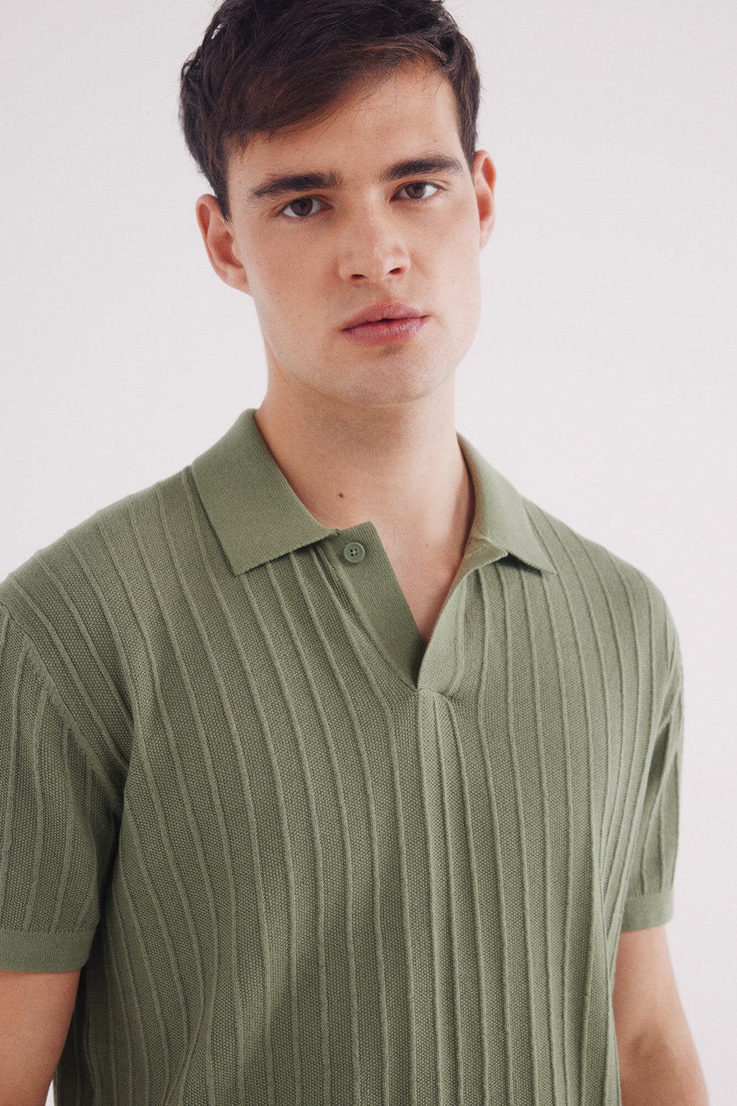 Springfield_Short Sleeve Jumper with a Polo Shirt-Style Neck_1429174_93_02