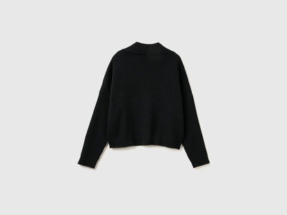 Benetton_Black_Boxy Fit Sweater with V-Neck_1444D403H_100_06